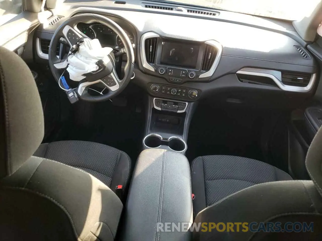 8 Photograph of a damaged car 3GKALTEG4RL209507 GMC TERRAIN 2024