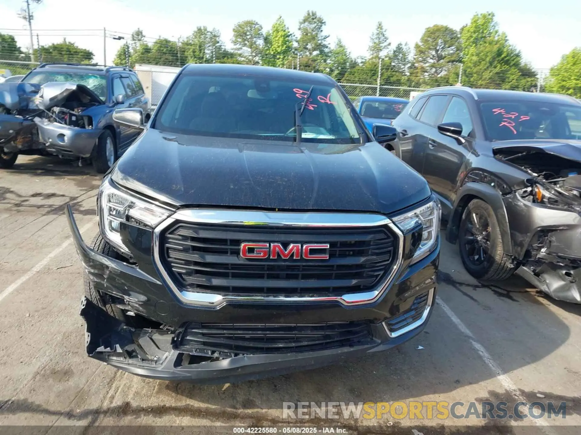 12 Photograph of a damaged car 3GKALTEG4RL272736 GMC TERRAIN 2024