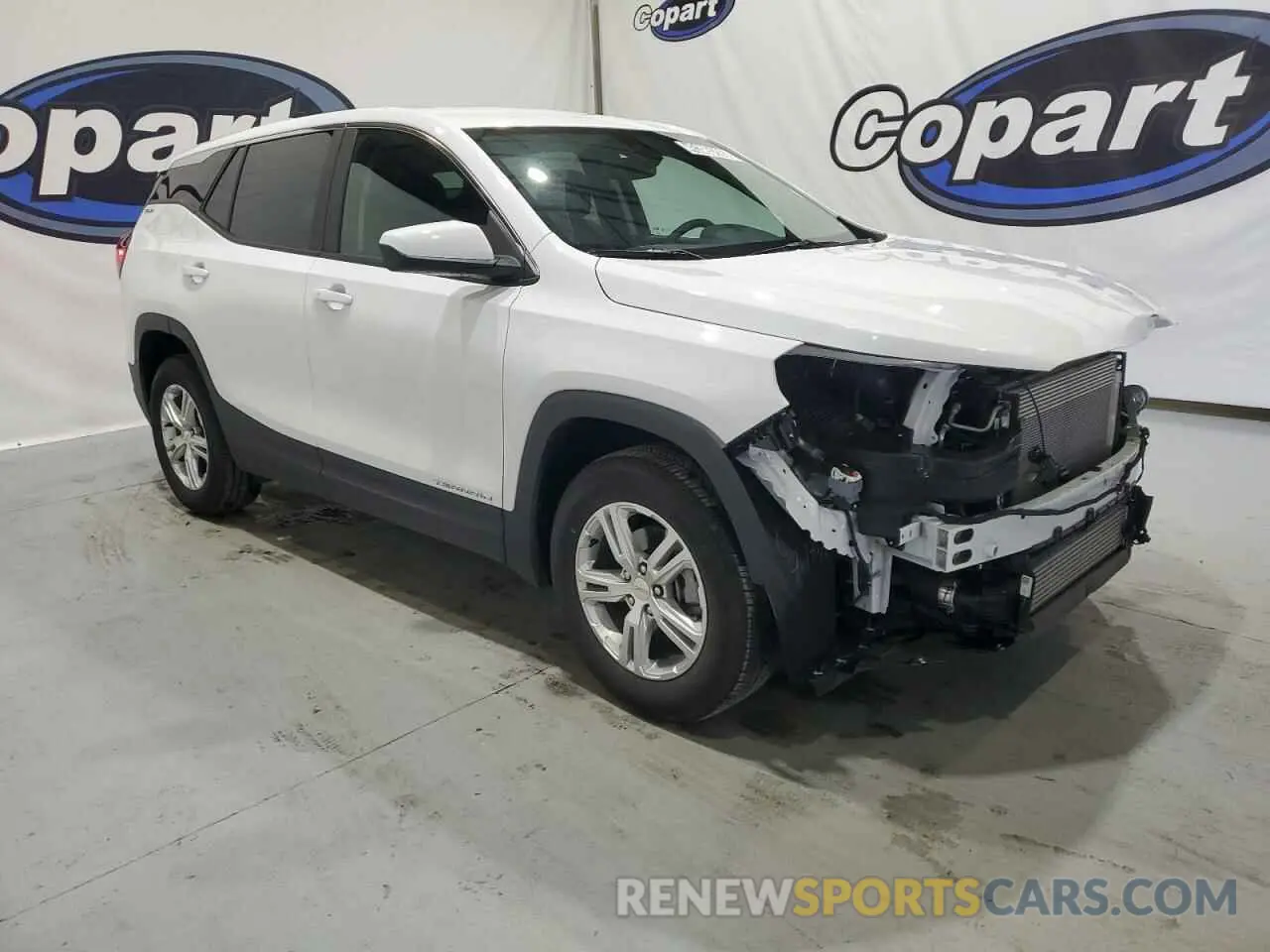 4 Photograph of a damaged car 3GKALTEG4RL384677 GMC TERRAIN 2024