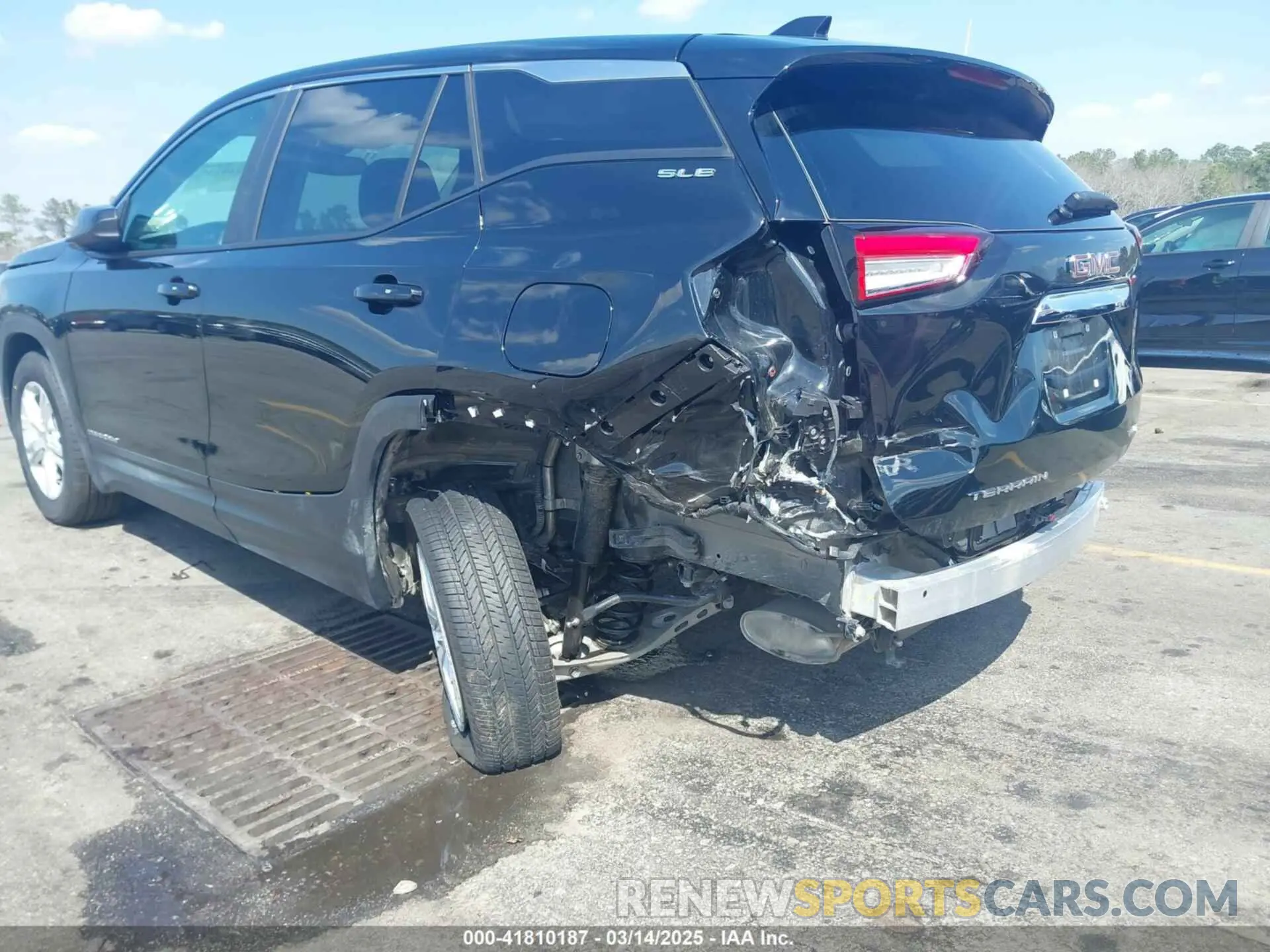 6 Photograph of a damaged car 3GKALTEG5RL376264 GMC TERRAIN 2024