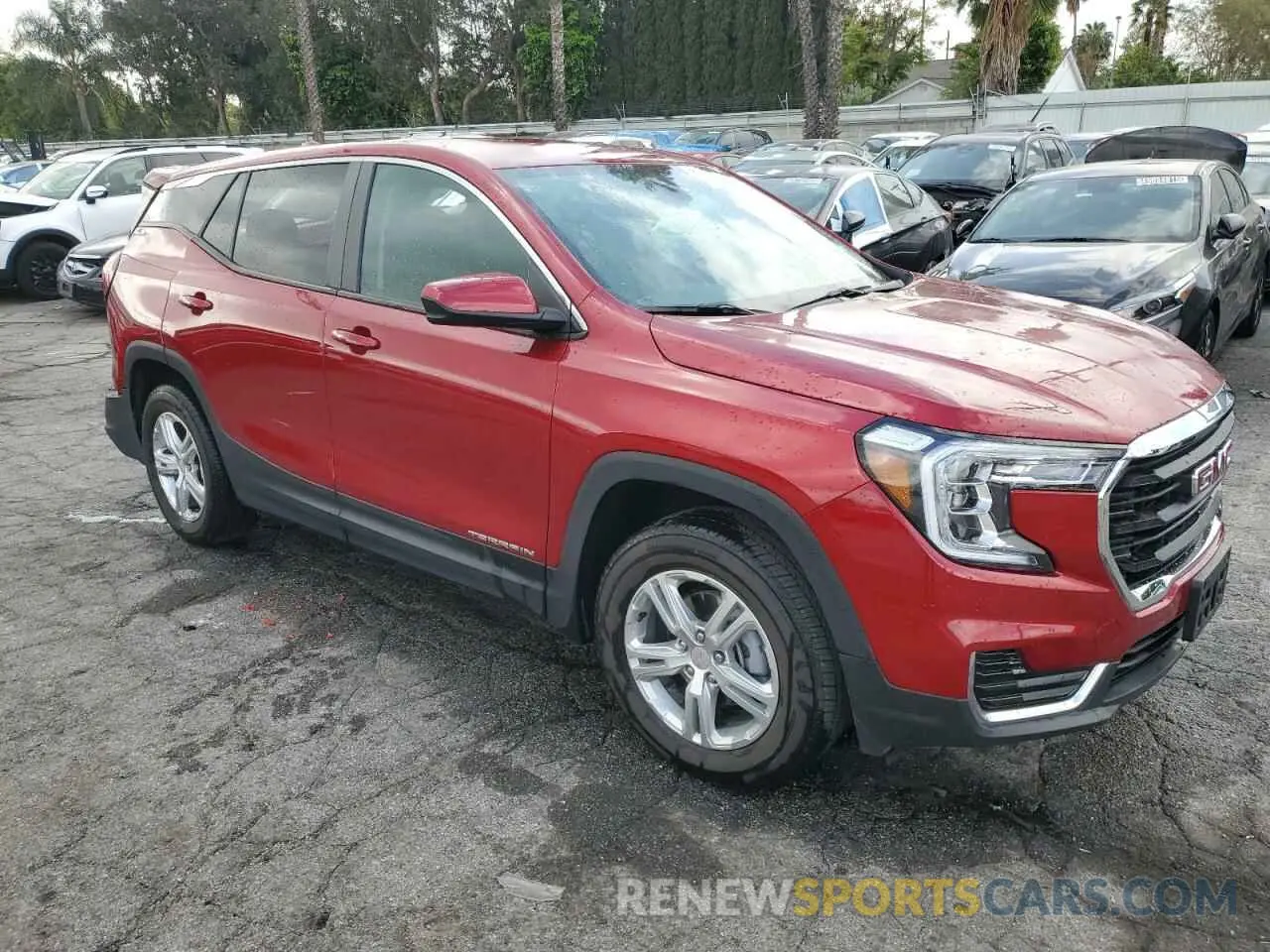 4 Photograph of a damaged car 3GKALTEG5RL384672 GMC TERRAIN 2024