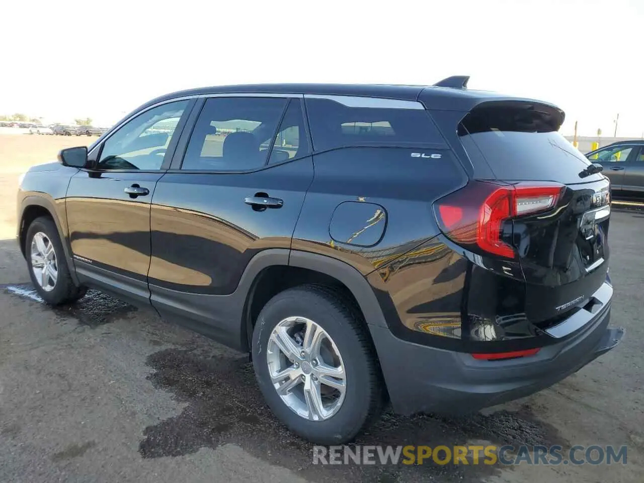 2 Photograph of a damaged car 3GKALTEG6RL375009 GMC TERRAIN 2024