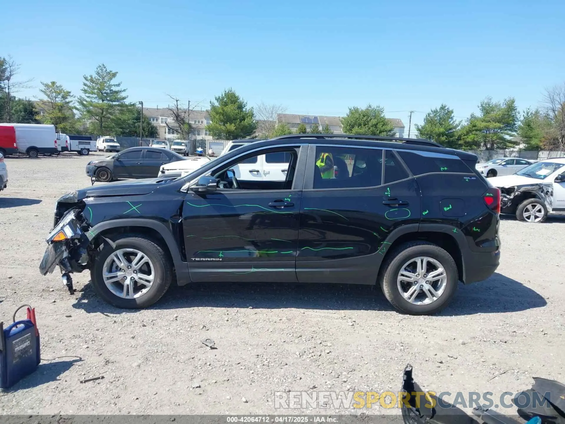 14 Photograph of a damaged car 3GKALTEG8RL110916 GMC TERRAIN 2024