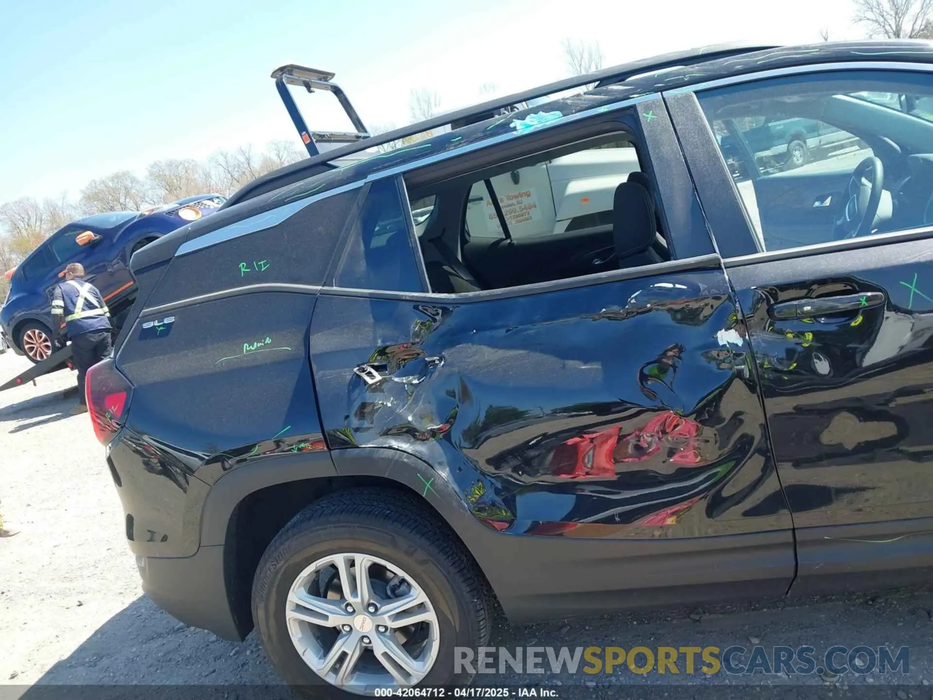 17 Photograph of a damaged car 3GKALTEG8RL110916 GMC TERRAIN 2024