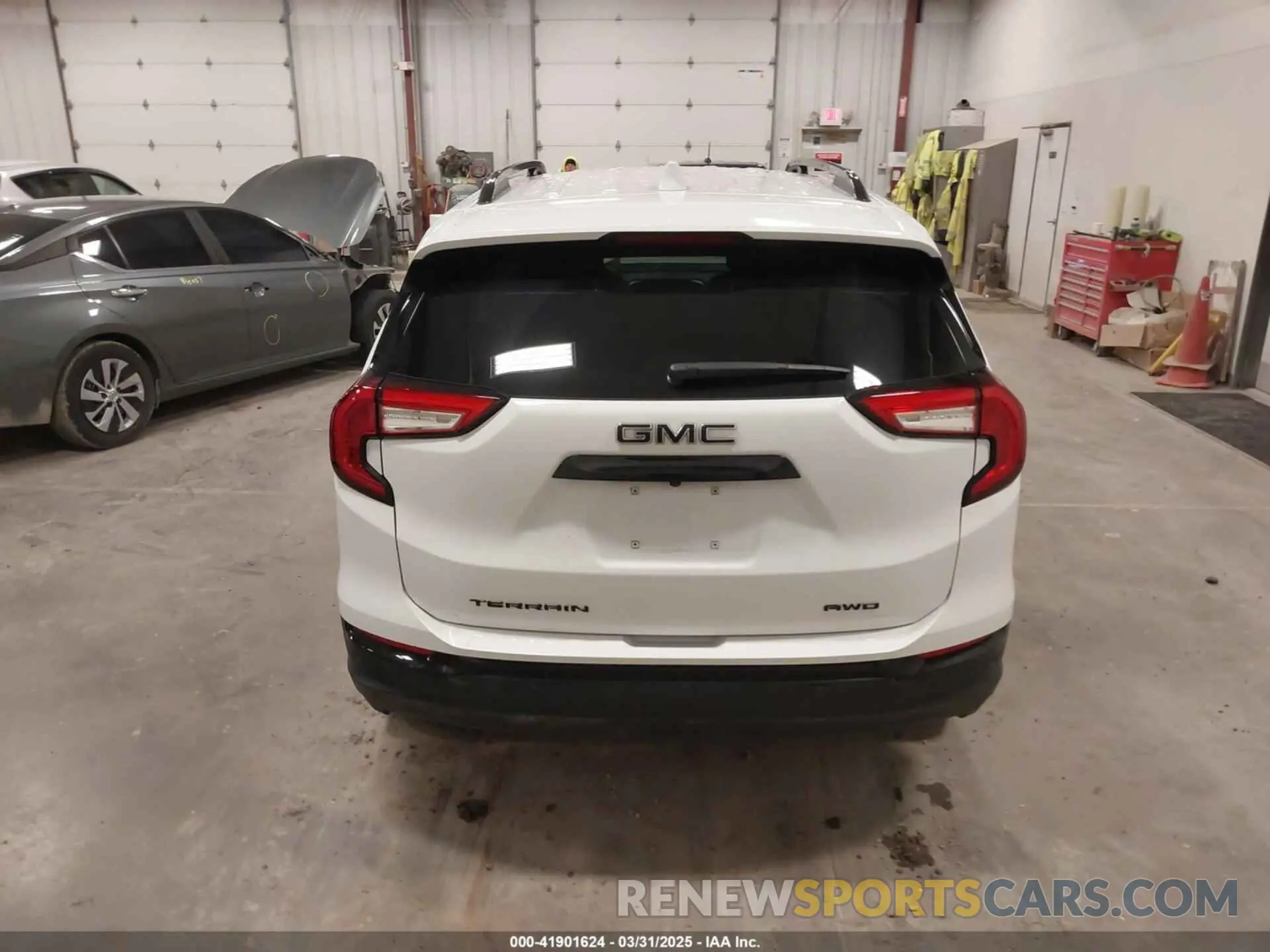 16 Photograph of a damaged car 3GKALTEG8RL211776 GMC TERRAIN 2024