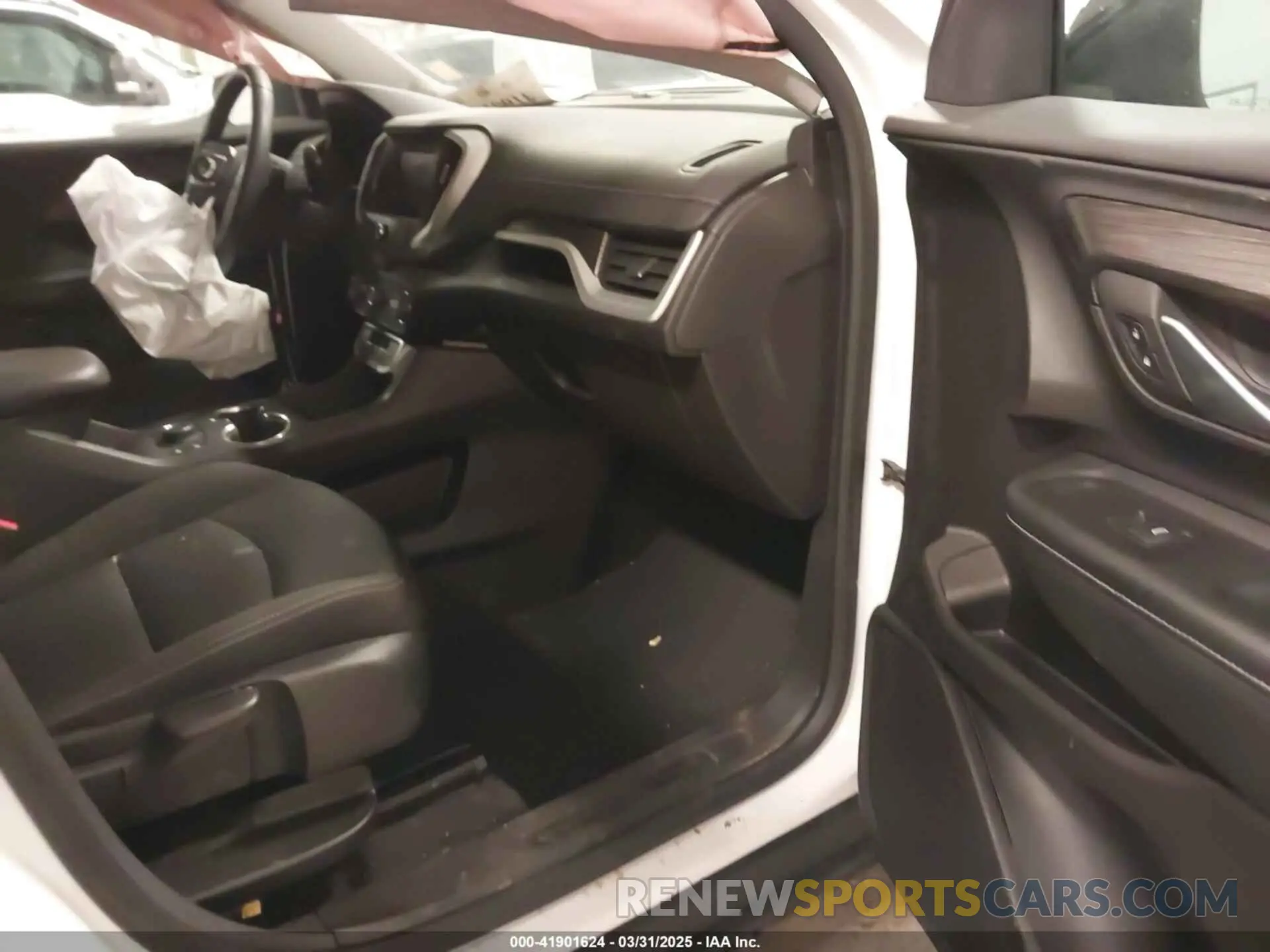 5 Photograph of a damaged car 3GKALTEG8RL211776 GMC TERRAIN 2024