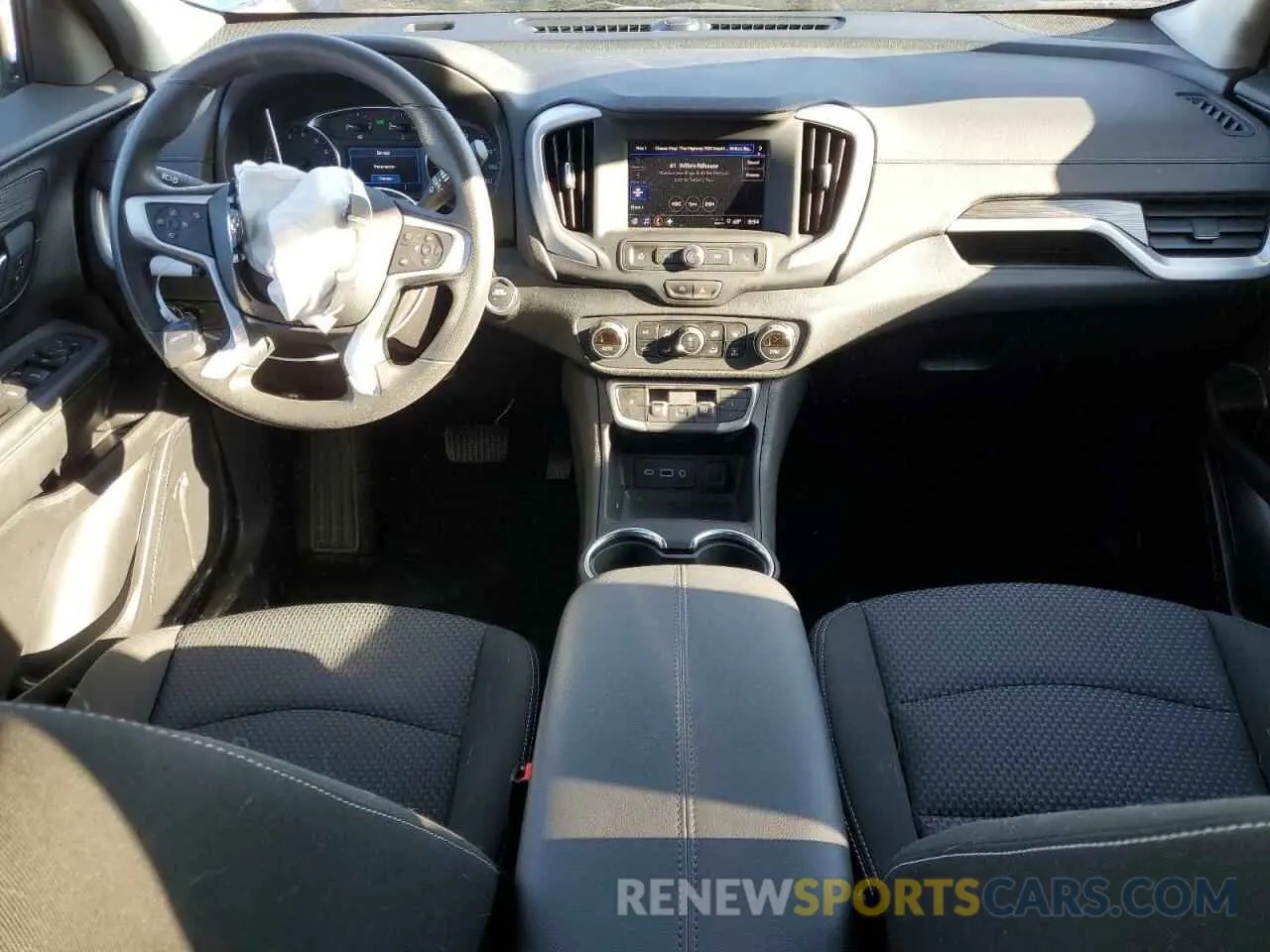 8 Photograph of a damaged car 3GKALTEG8RL272416 GMC TERRAIN 2024