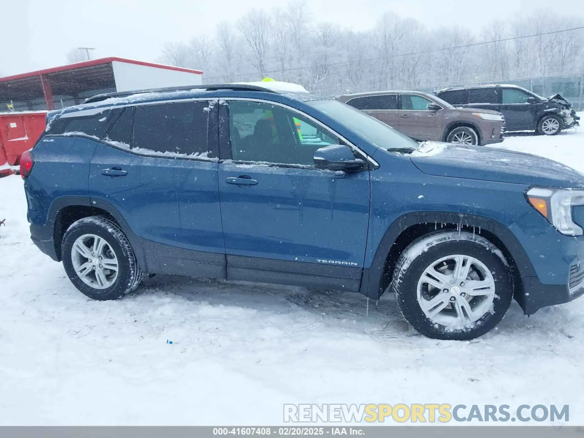 13 Photograph of a damaged car 3GKALTEG8RL279172 GMC TERRAIN 2024