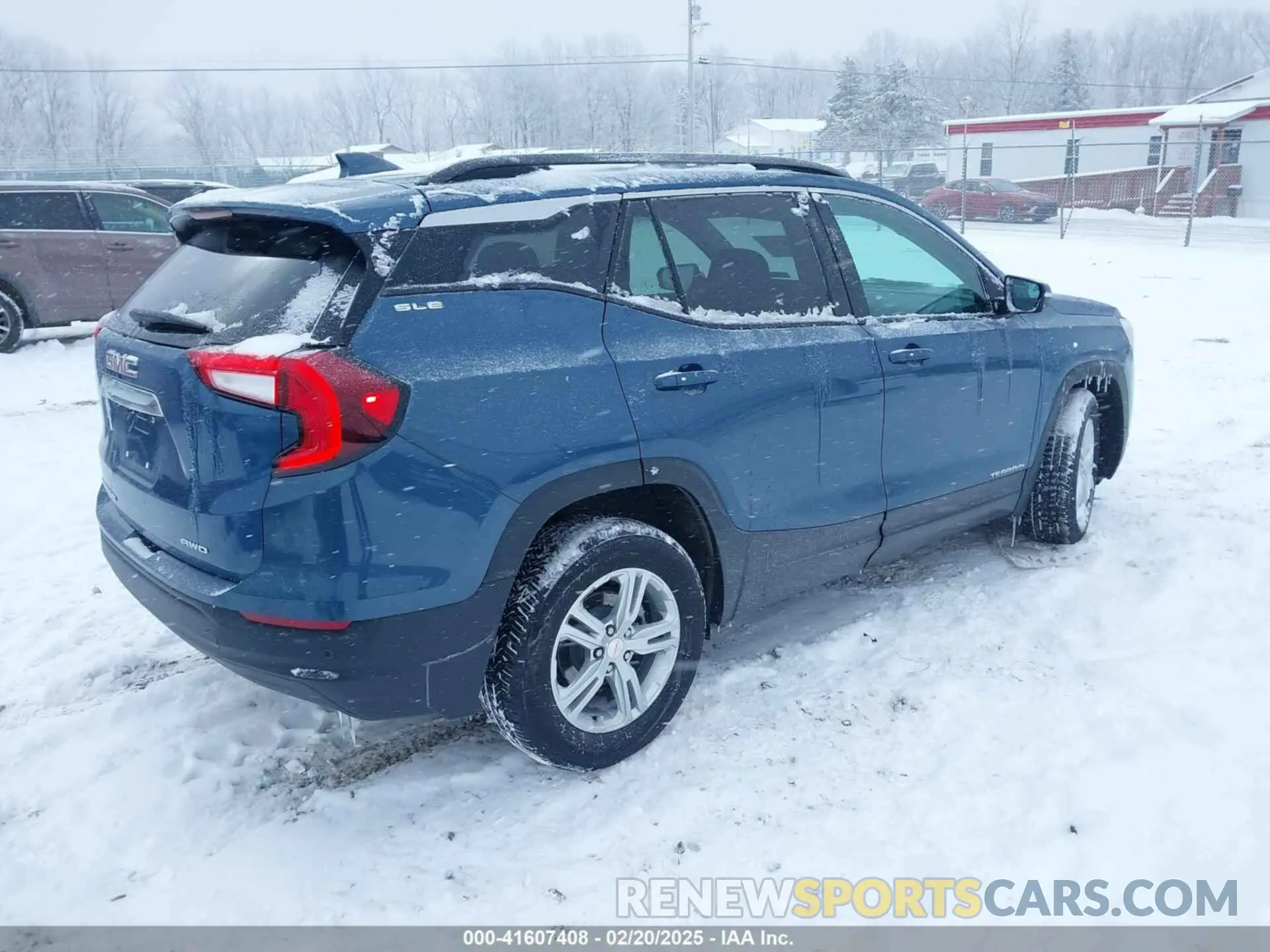 4 Photograph of a damaged car 3GKALTEG8RL279172 GMC TERRAIN 2024