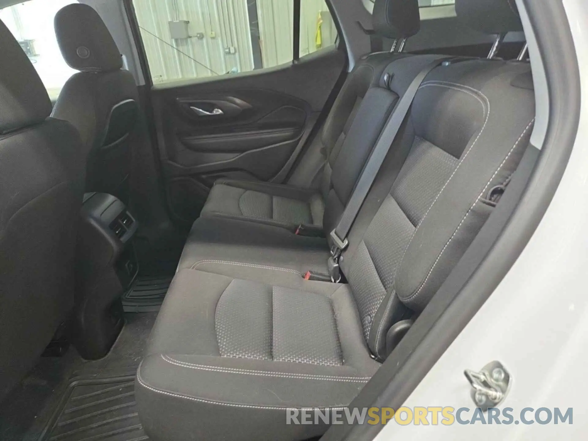 1 Photograph of a damaged car 3GKALTEG9RL185513 GMC TERRAIN 2024