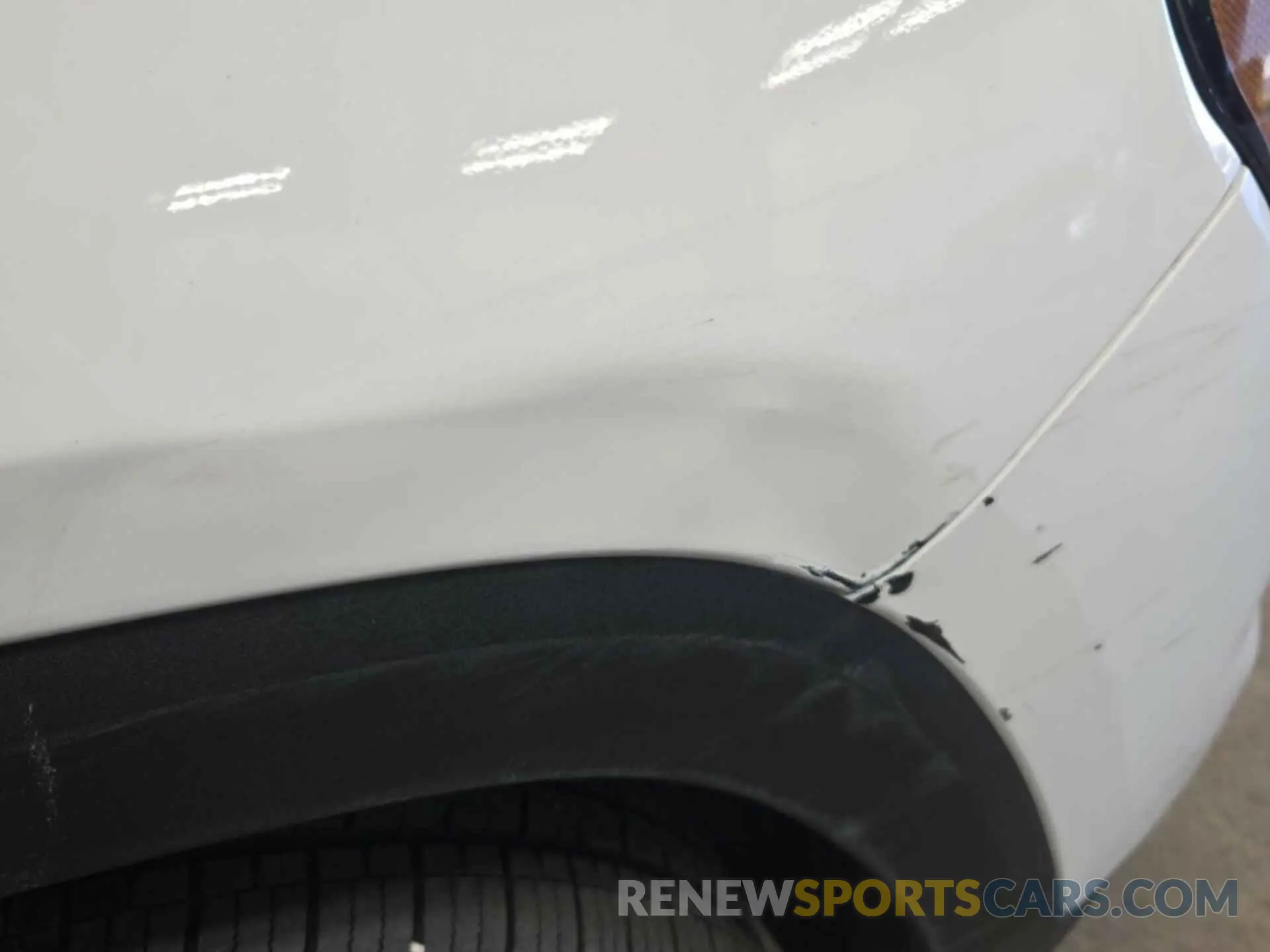 33 Photograph of a damaged car 3GKALTEG9RL185513 GMC TERRAIN 2024