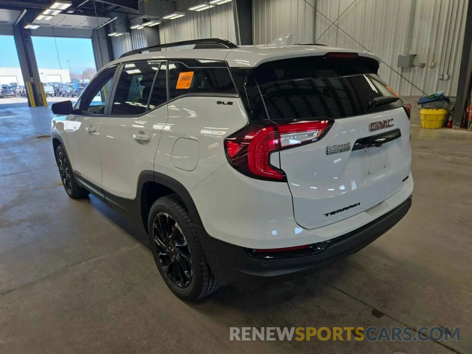 36 Photograph of a damaged car 3GKALTEG9RL185513 GMC TERRAIN 2024