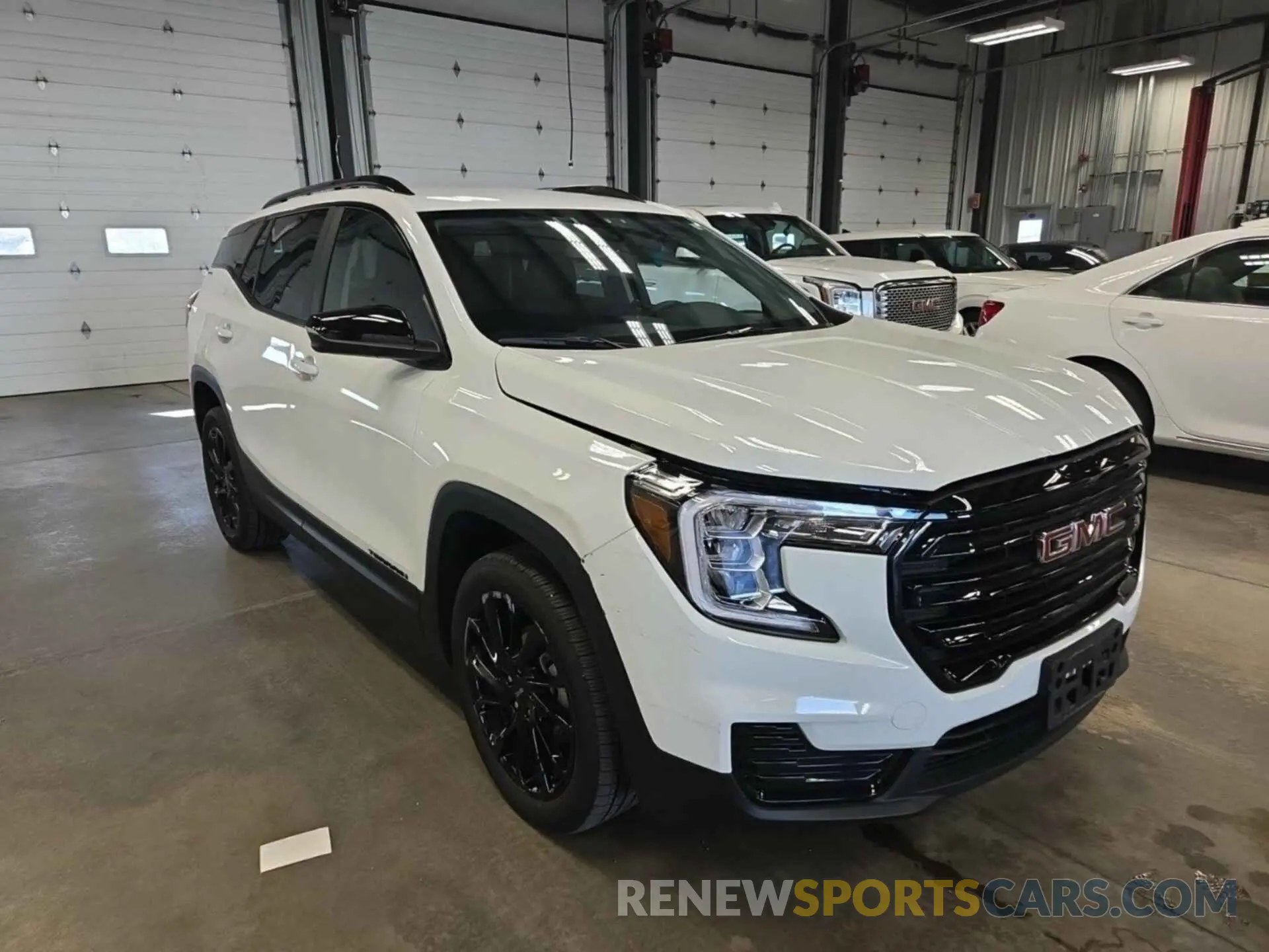 5 Photograph of a damaged car 3GKALTEG9RL185513 GMC TERRAIN 2024