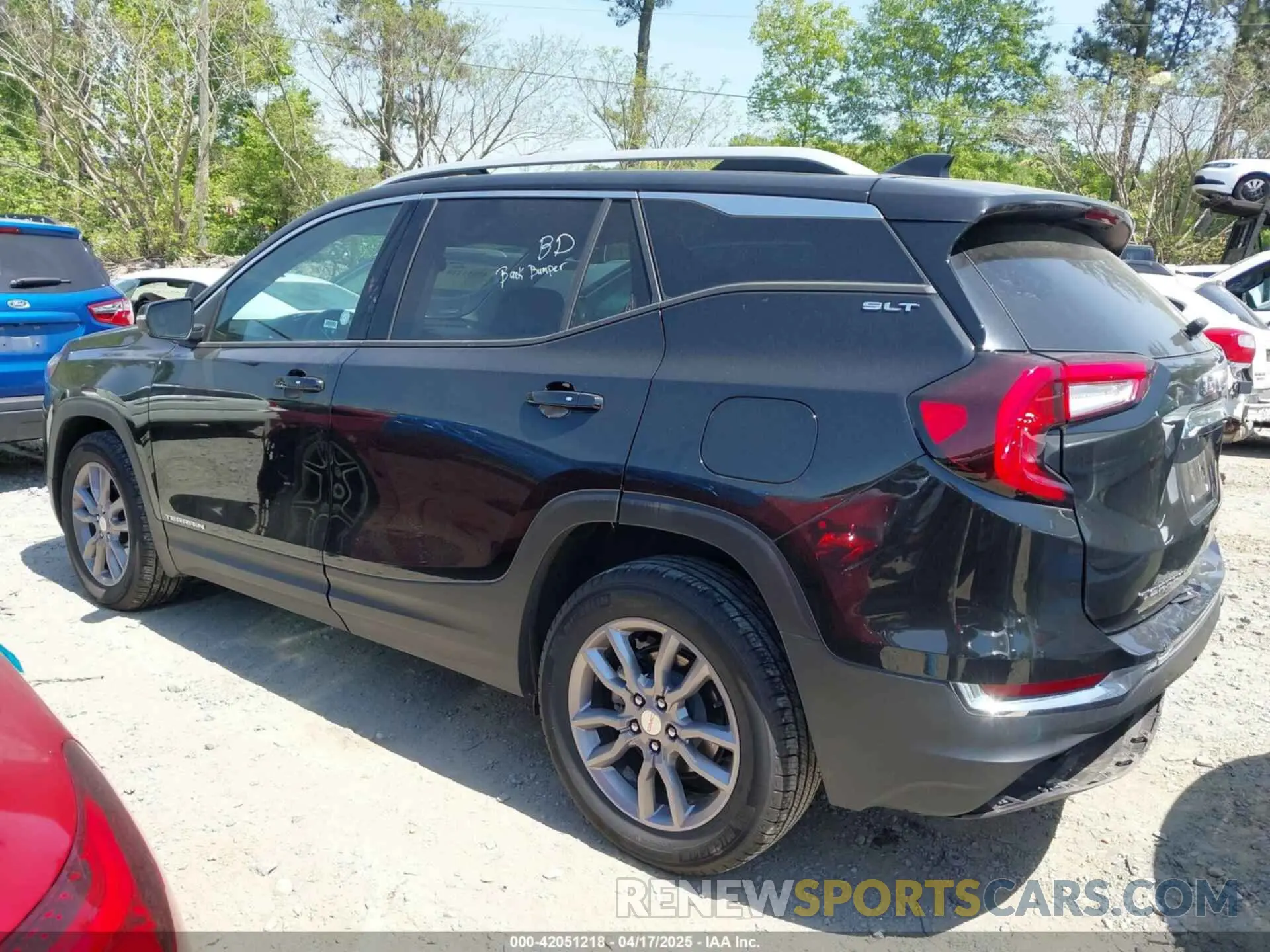 14 Photograph of a damaged car 3GKALVEG0RL175304 GMC TERRAIN 2024