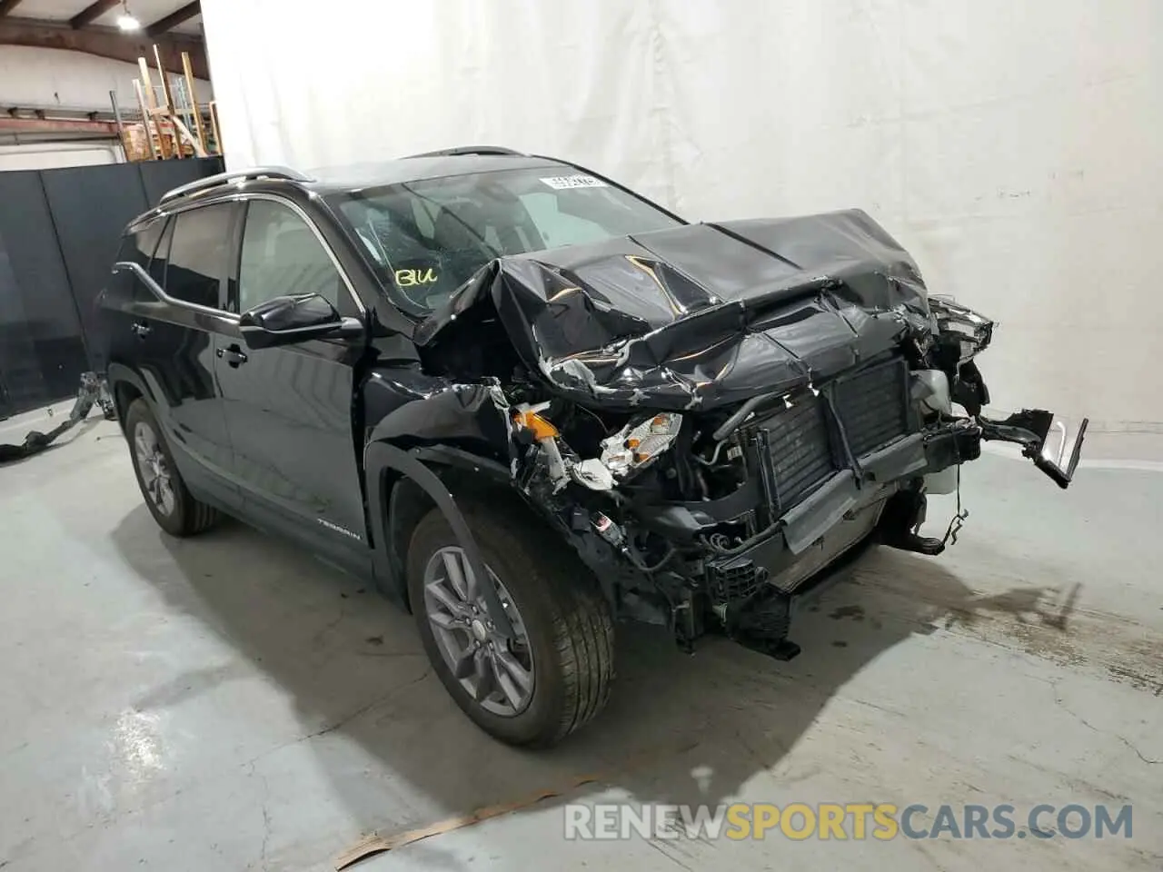 4 Photograph of a damaged car 3GKALVEG0RL262670 GMC TERRAIN 2024