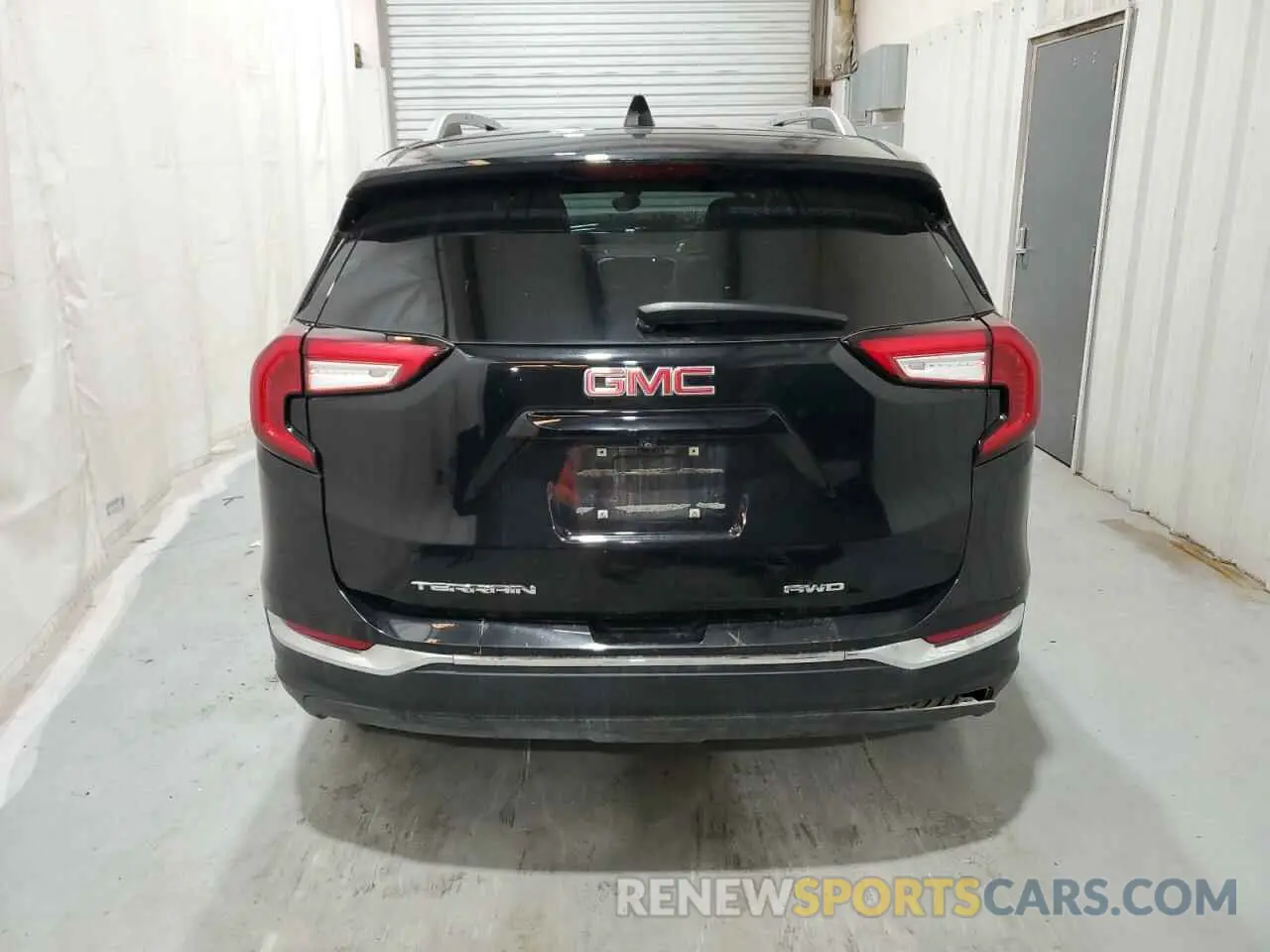 6 Photograph of a damaged car 3GKALVEG0RL262670 GMC TERRAIN 2024