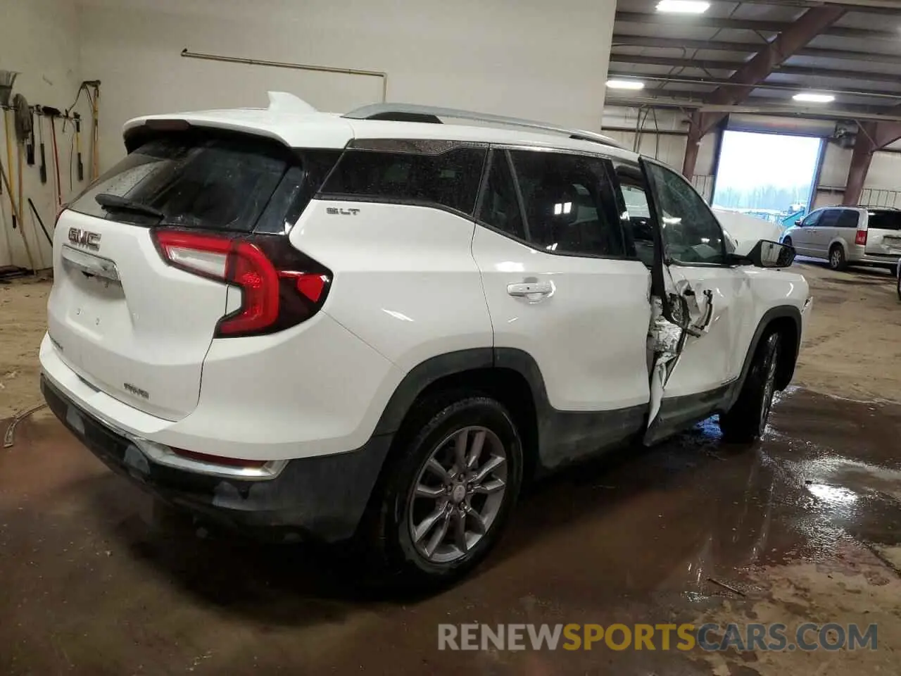 3 Photograph of a damaged car 3GKALVEG1RL162108 GMC TERRAIN 2024