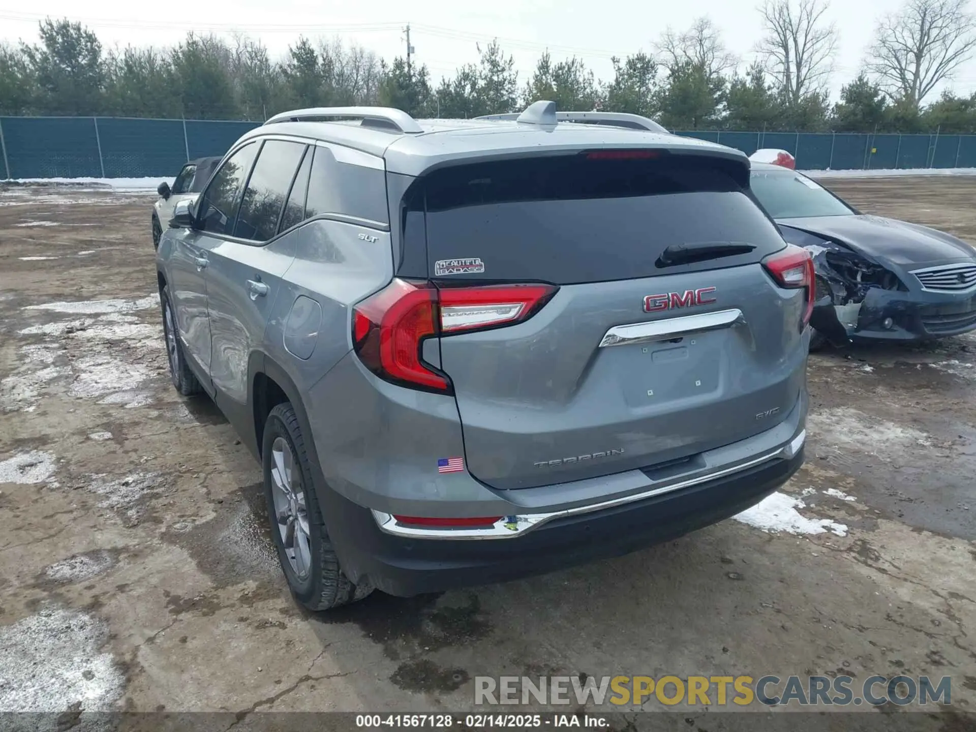 3 Photograph of a damaged car 3GKALVEG1RL171374 GMC TERRAIN 2024