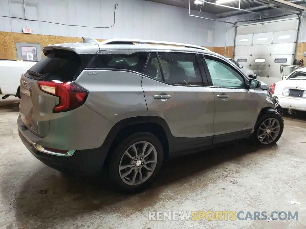 3 Photograph of a damaged car 3GKALVEG1RL263925 GMC TERRAIN 2024