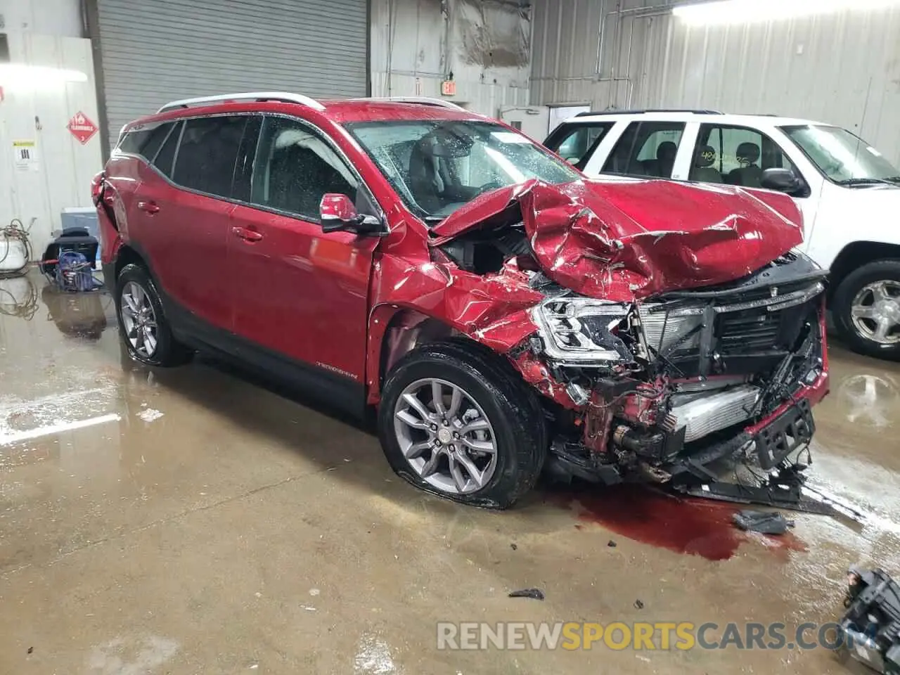 4 Photograph of a damaged car 3GKALVEG1RL377701 GMC TERRAIN 2024