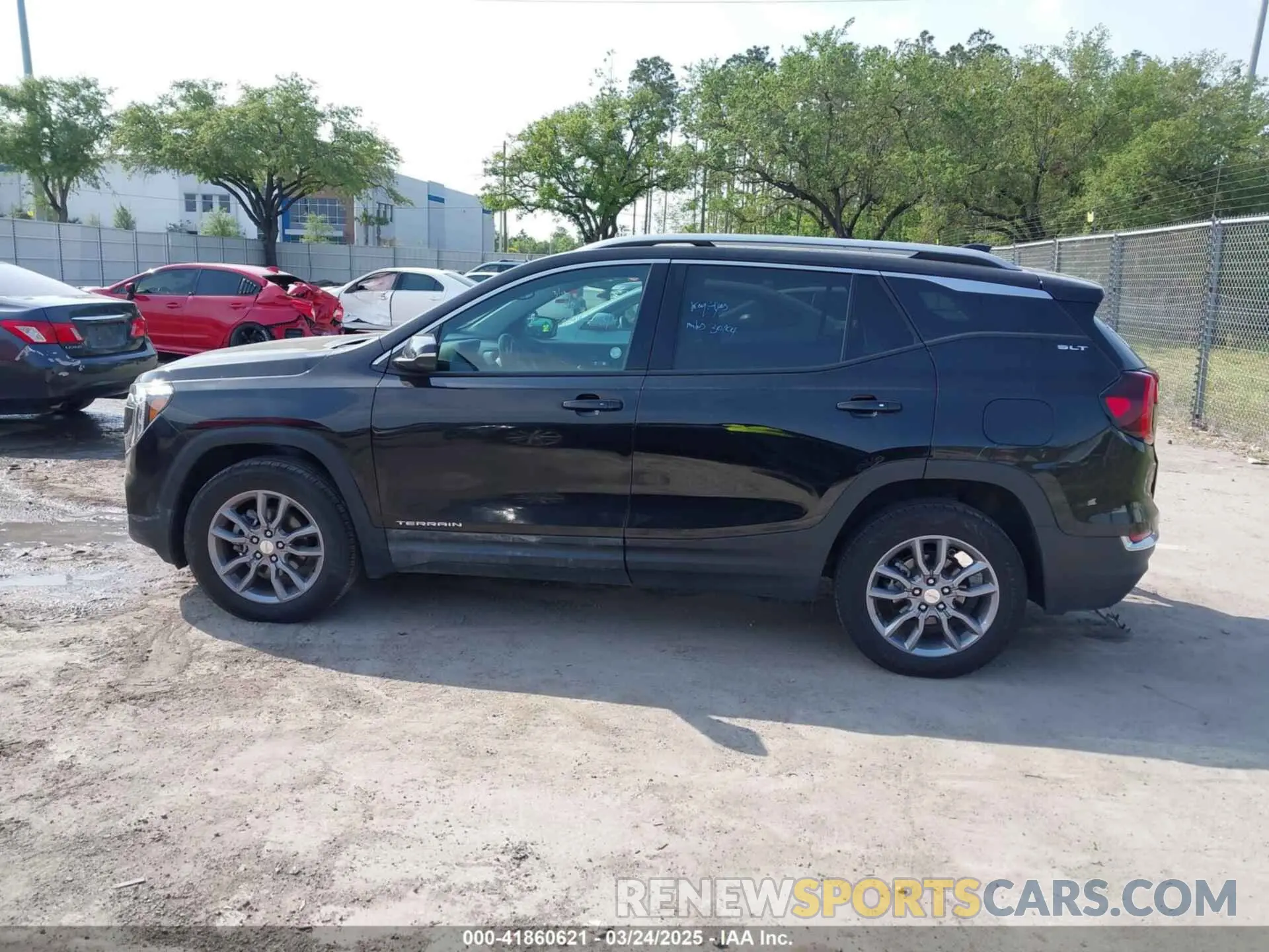14 Photograph of a damaged car 3GKALVEG3RL148128 GMC TERRAIN 2024