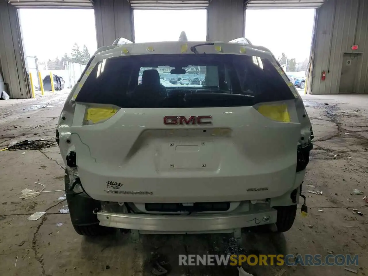 6 Photograph of a damaged car 3GKALVEG3RL198298 GMC TERRAIN 2024