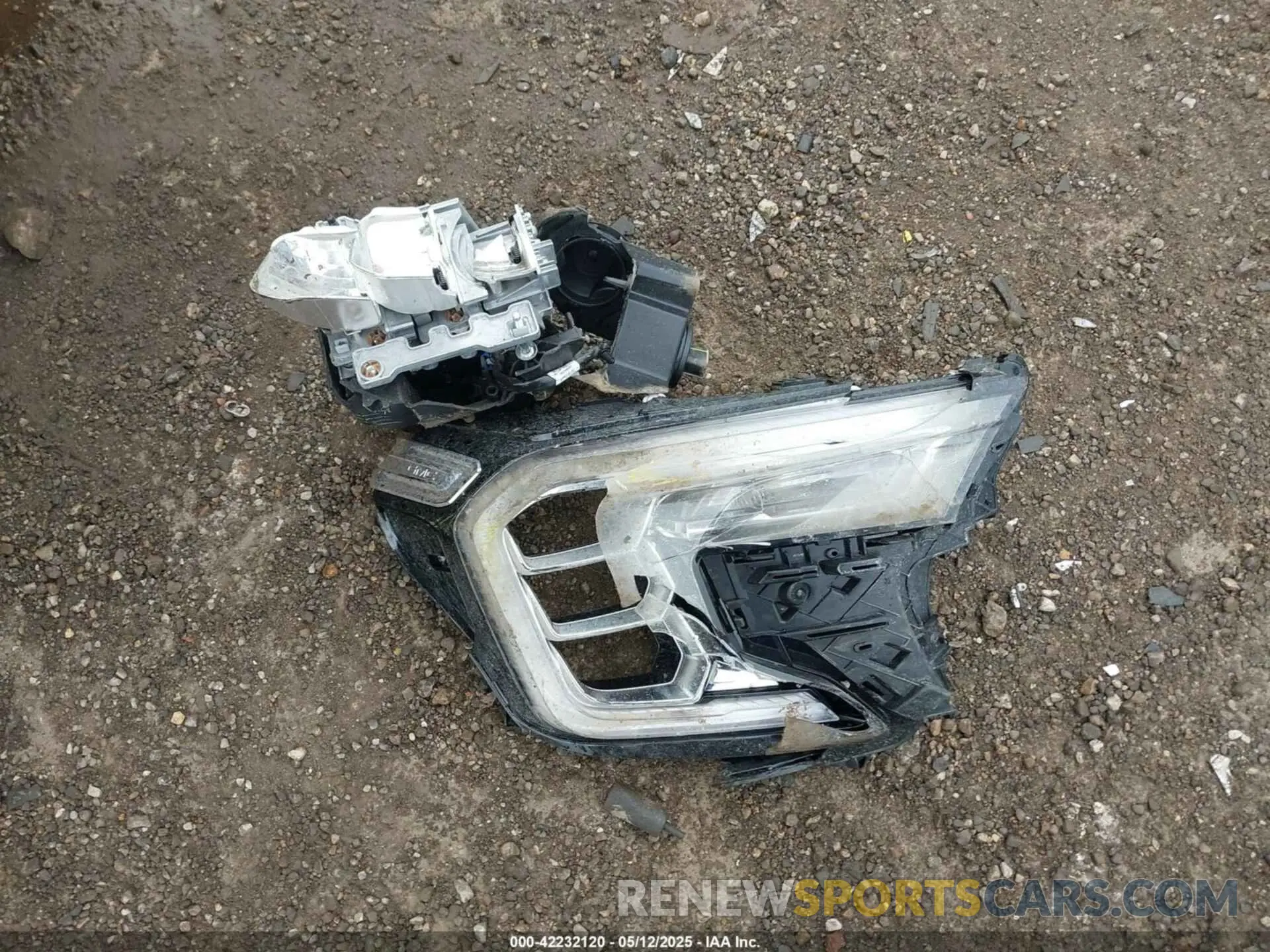 12 Photograph of a damaged car 3GKALVEG3RL379434 GMC TERRAIN 2024