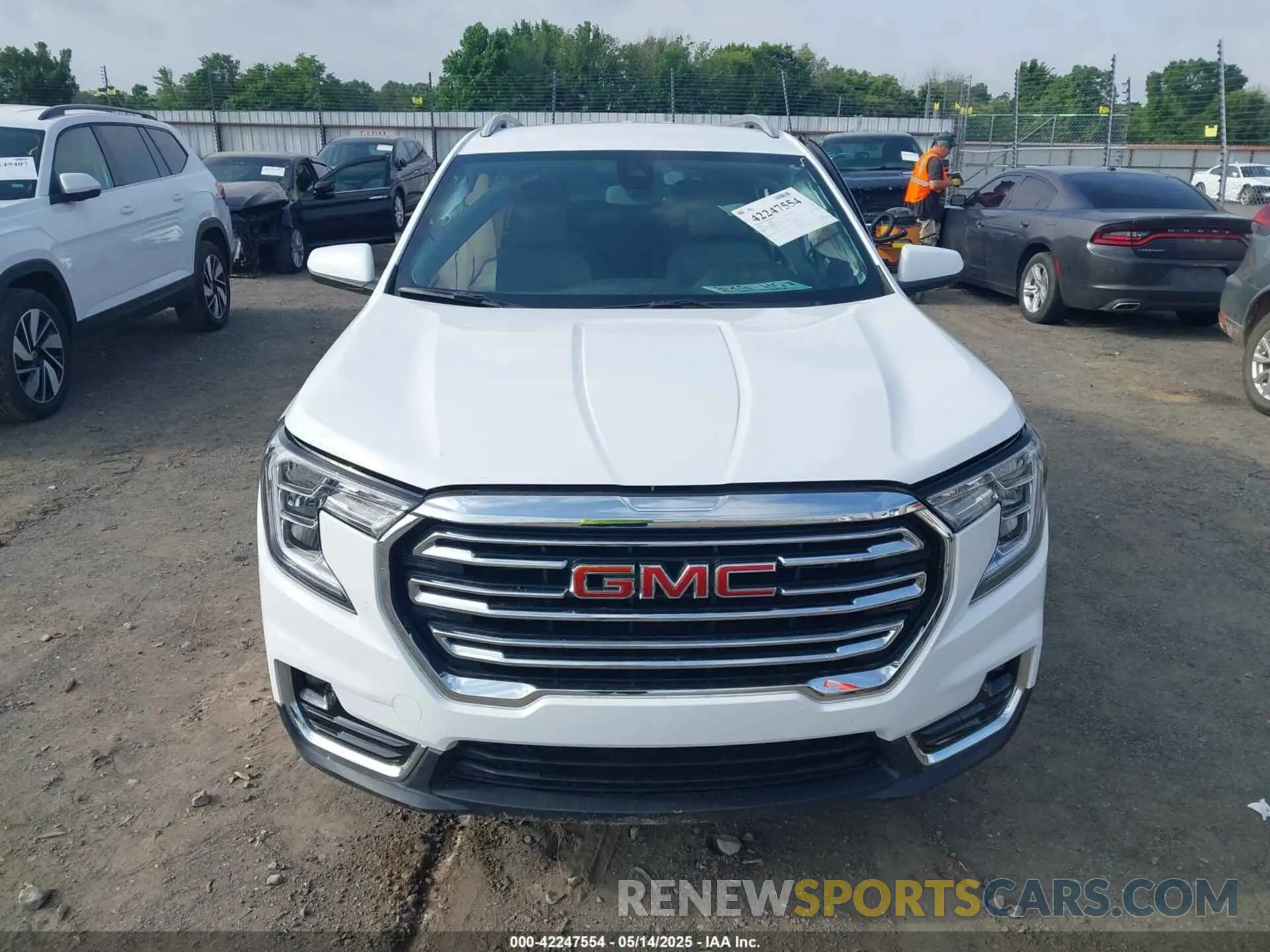 11 Photograph of a damaged car 3GKALVEG4RL389065 GMC TERRAIN 2024