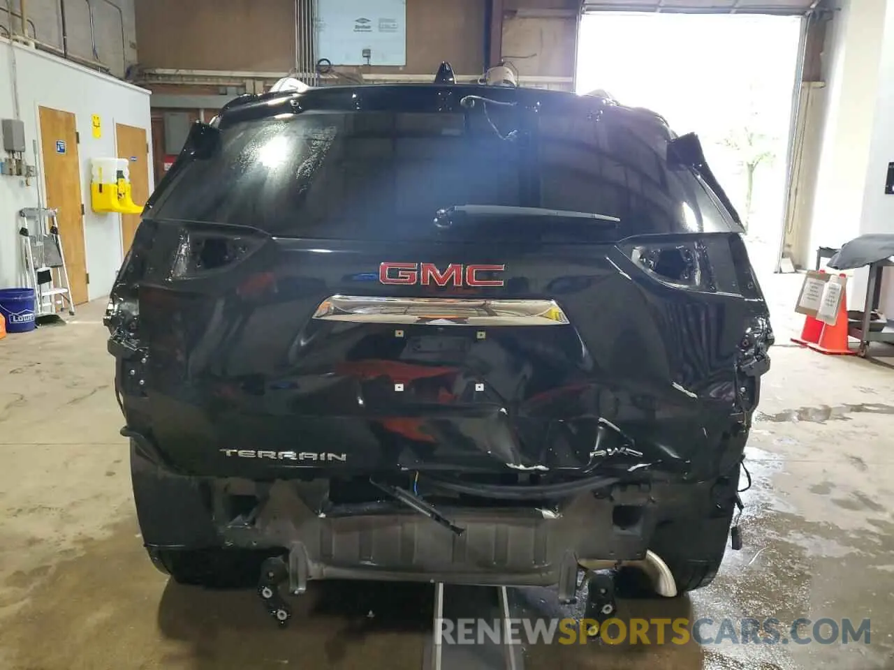 6 Photograph of a damaged car 3GKALVEG5RL192454 GMC TERRAIN 2024
