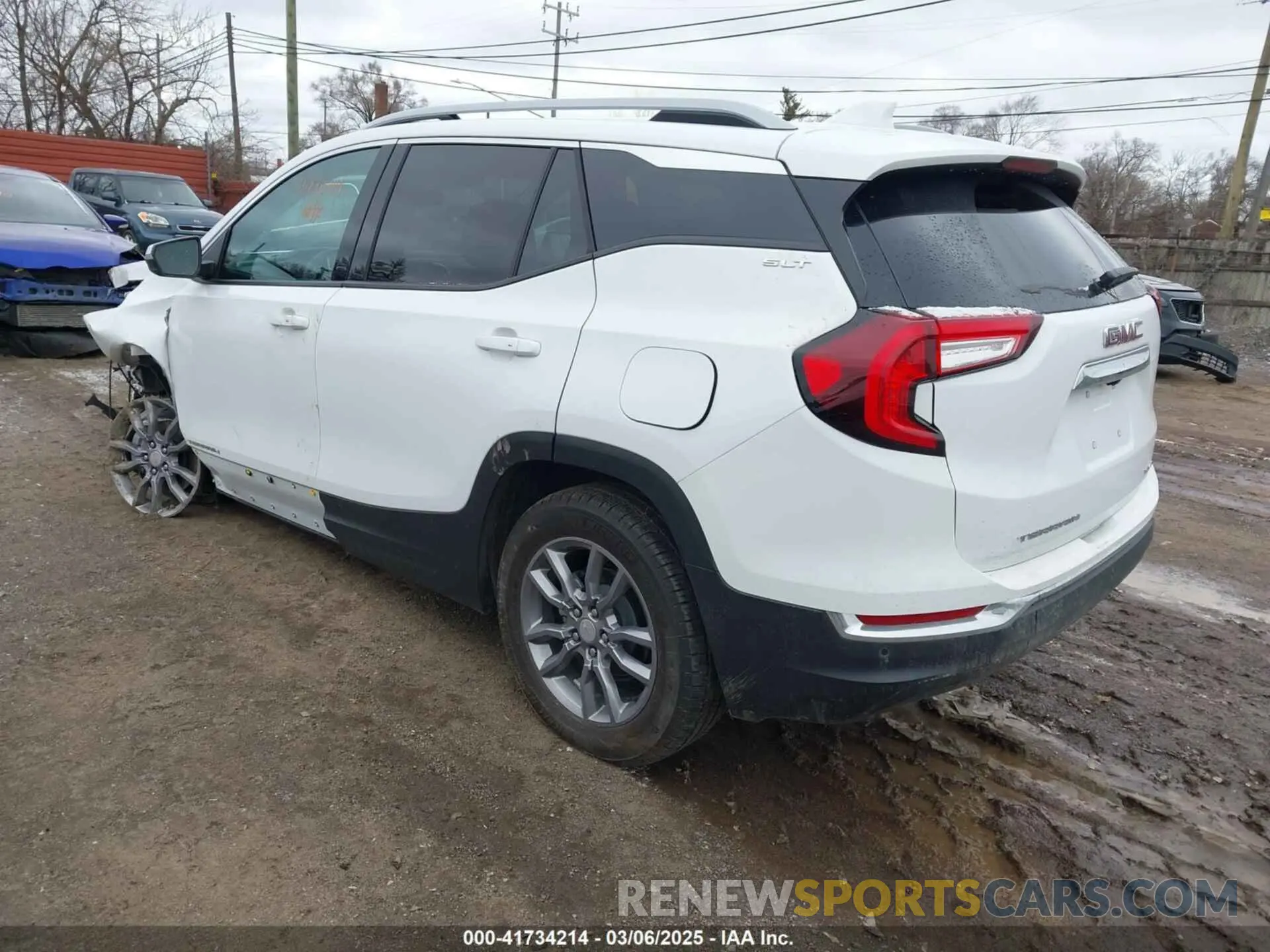 3 Photograph of a damaged car 3GKALVEG6RL212131 GMC TERRAIN 2024