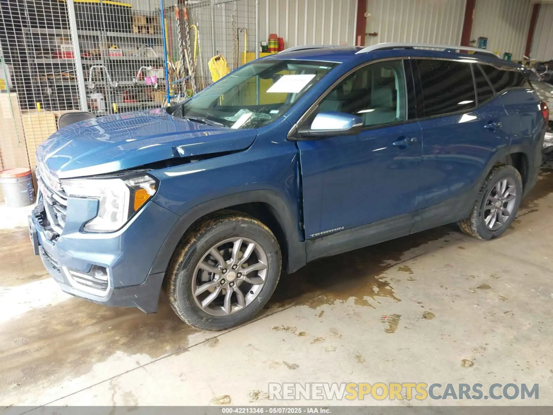 2 Photograph of a damaged car 3GKALVEG6RL358576 GMC TERRAIN 2024