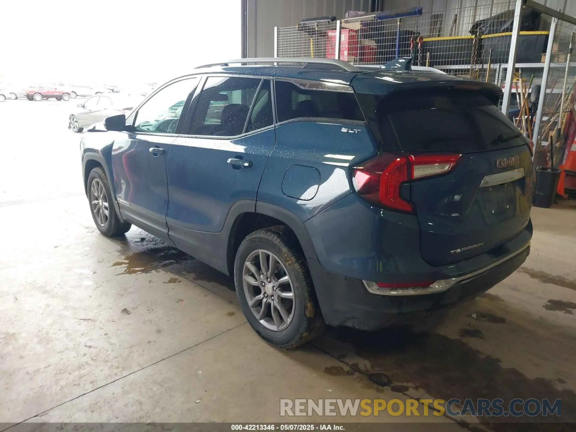 3 Photograph of a damaged car 3GKALVEG6RL358576 GMC TERRAIN 2024