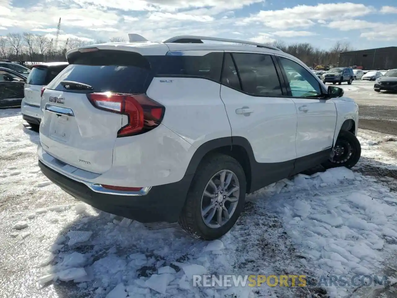 3 Photograph of a damaged car 3GKALVEG6RL379332 GMC TERRAIN 2024