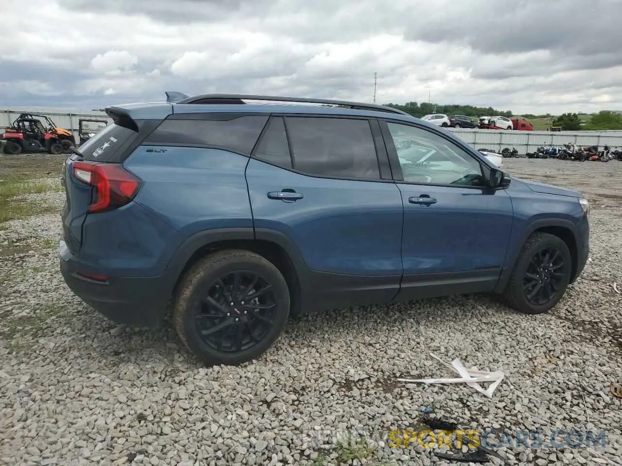 3 Photograph of a damaged car 3GKALVEG7RL255280 GMC TERRAIN 2024