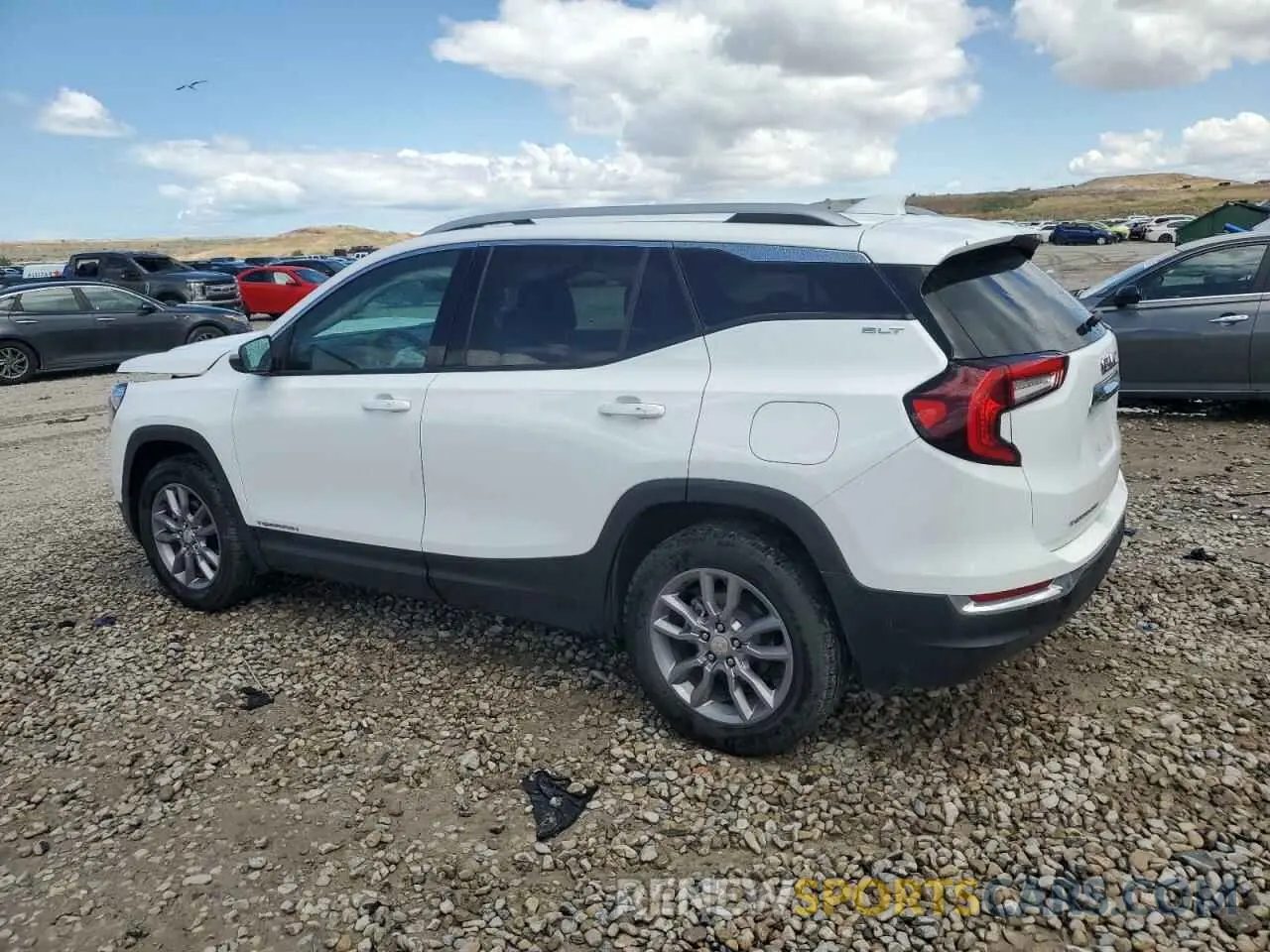 2 Photograph of a damaged car 3GKALVEG9RL284652 GMC TERRAIN 2024