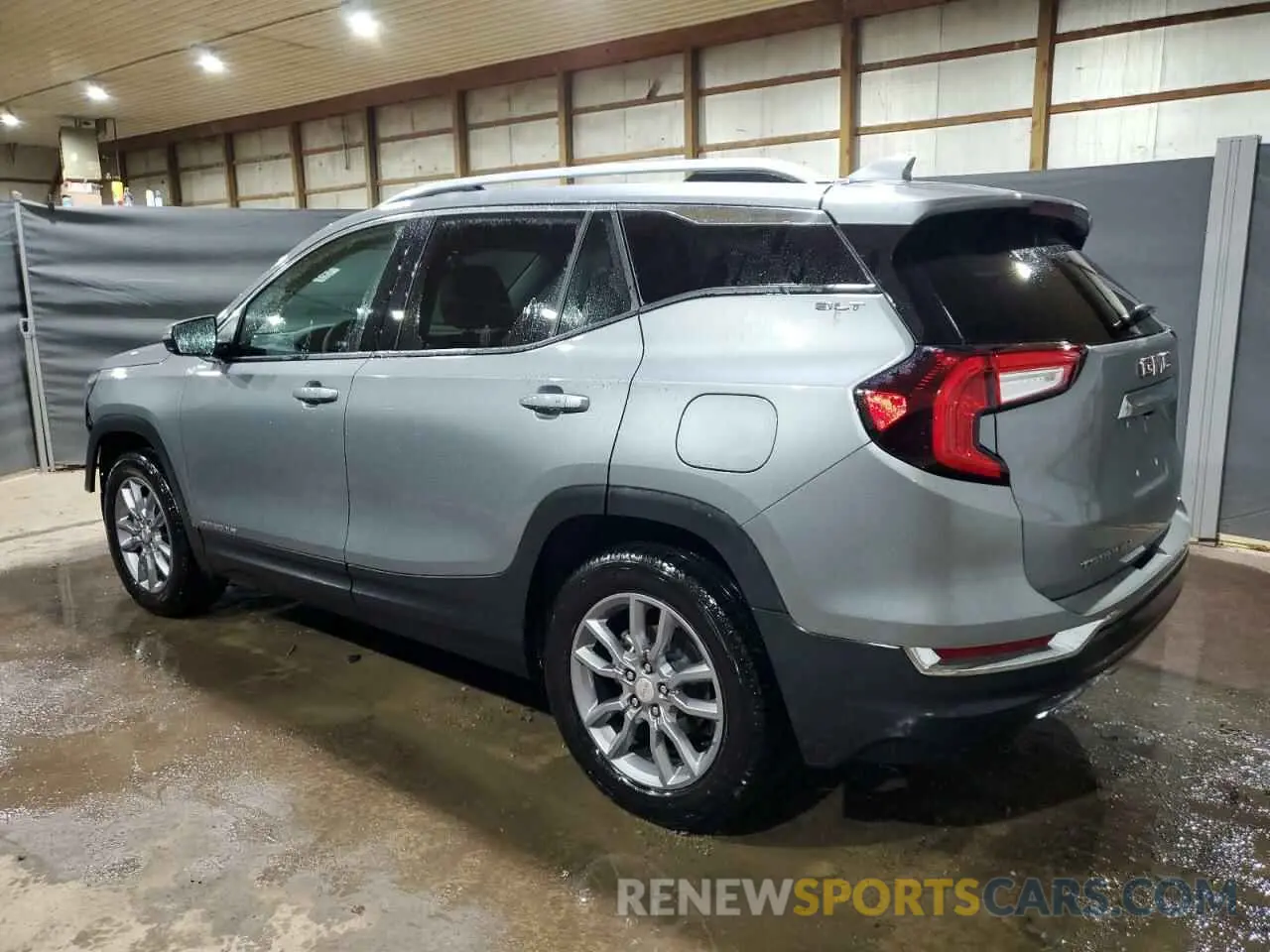 2 Photograph of a damaged car 3GKALVEG9RL334837 GMC TERRAIN 2024