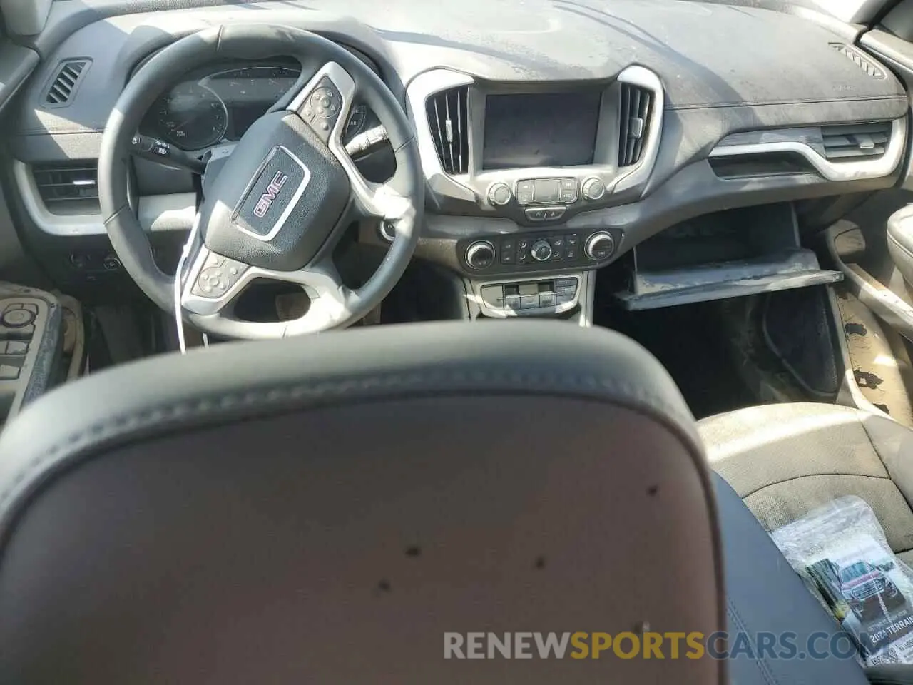 8 Photograph of a damaged car 3GKALVEG9RL382502 GMC TERRAIN 2024