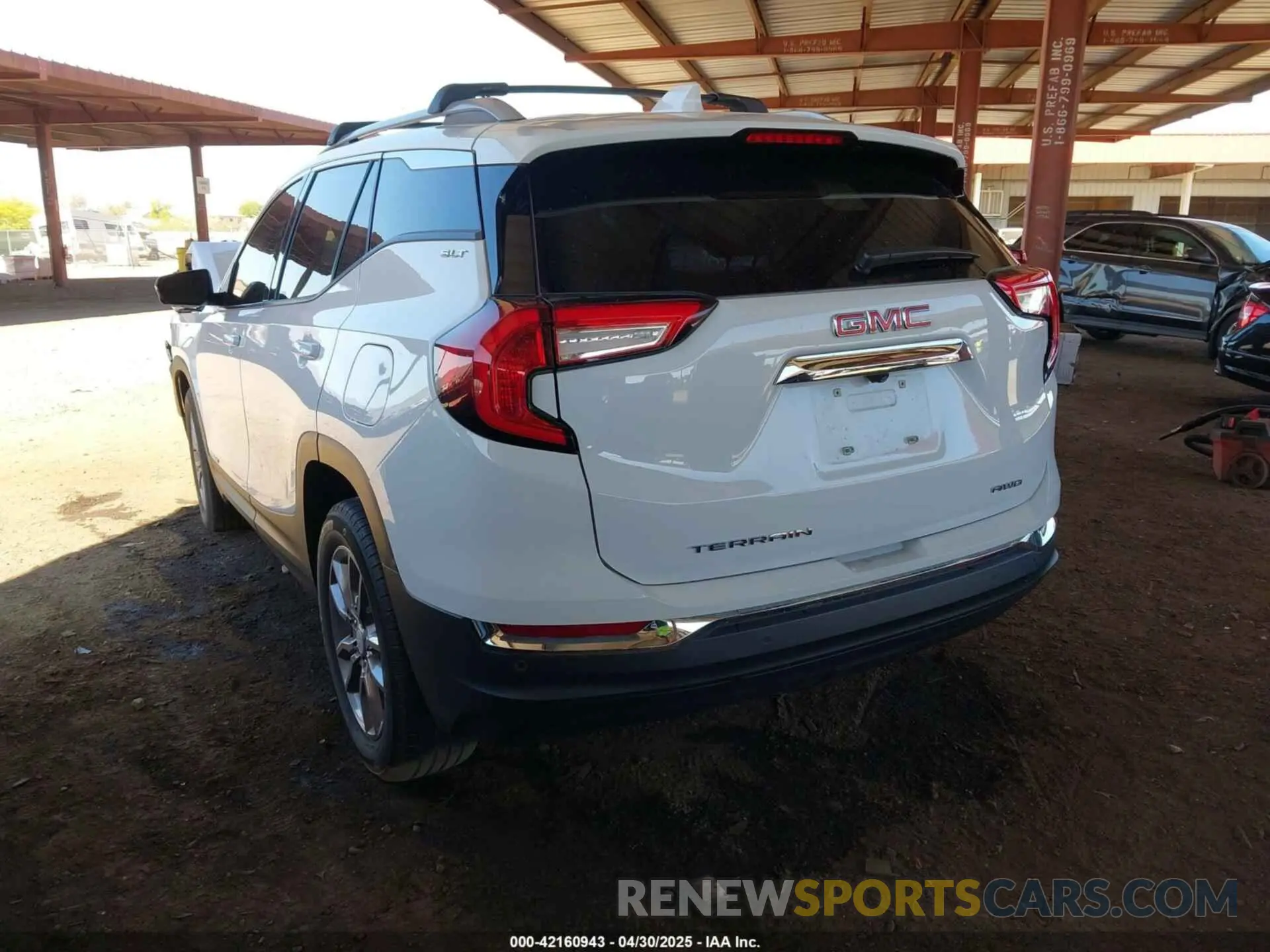 3 Photograph of a damaged car 3GKALVEGXRL147137 GMC TERRAIN 2024
