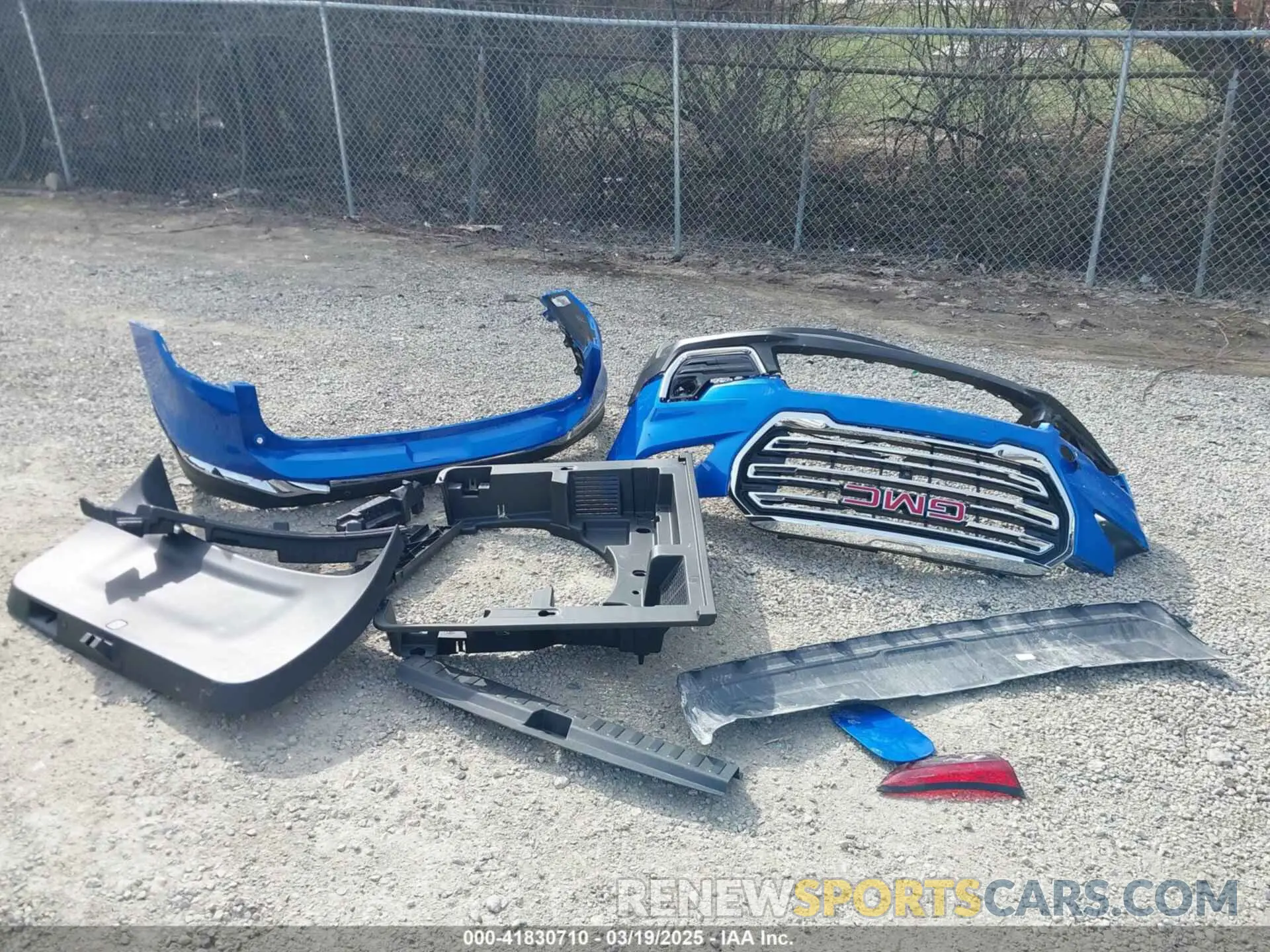 12 Photograph of a damaged car 3GKALVEGXRL164195 GMC TERRAIN 2024
