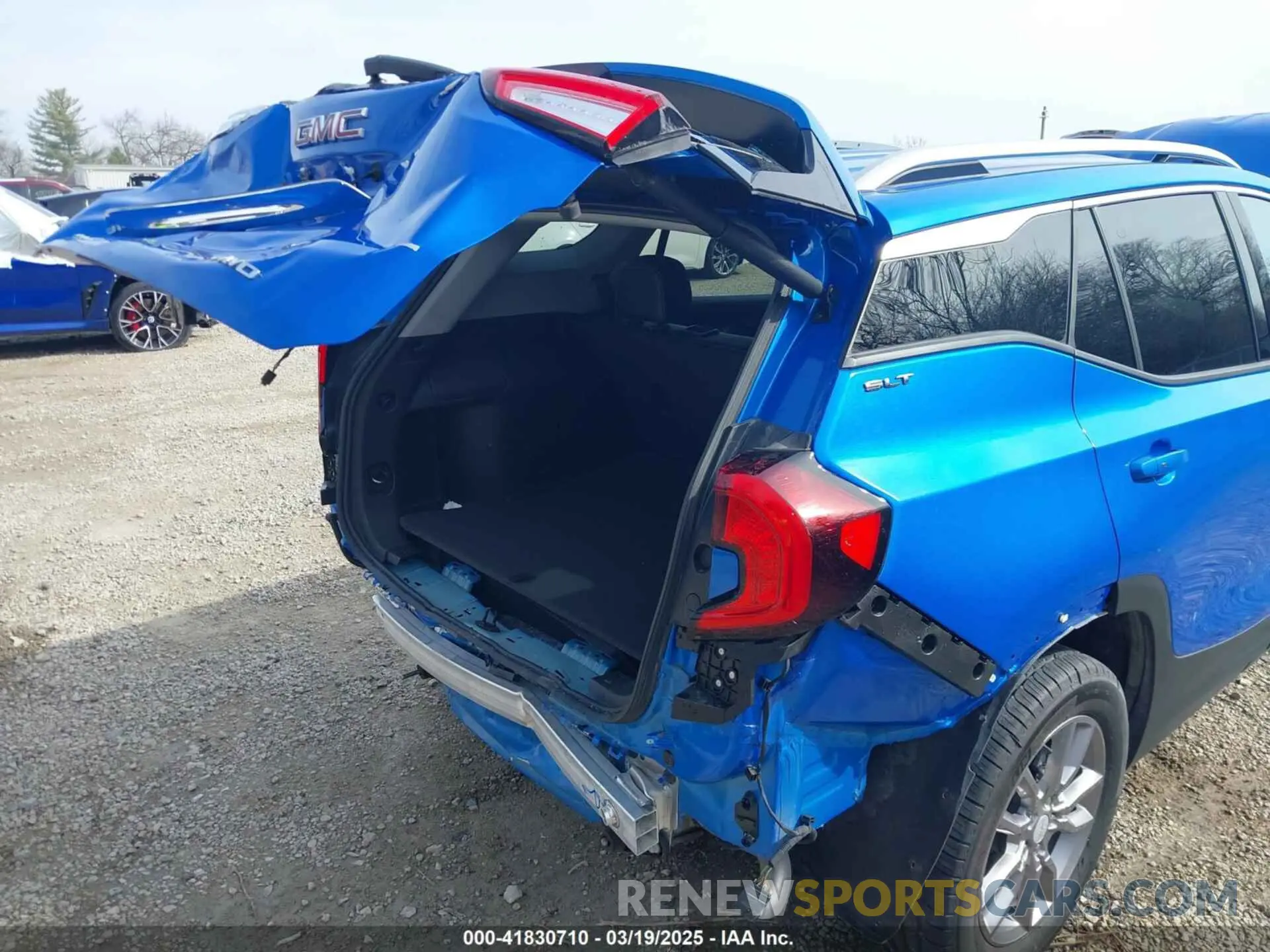 18 Photograph of a damaged car 3GKALVEGXRL164195 GMC TERRAIN 2024