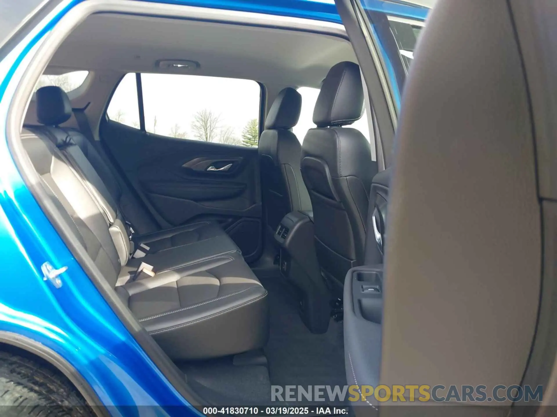 8 Photograph of a damaged car 3GKALVEGXRL164195 GMC TERRAIN 2024