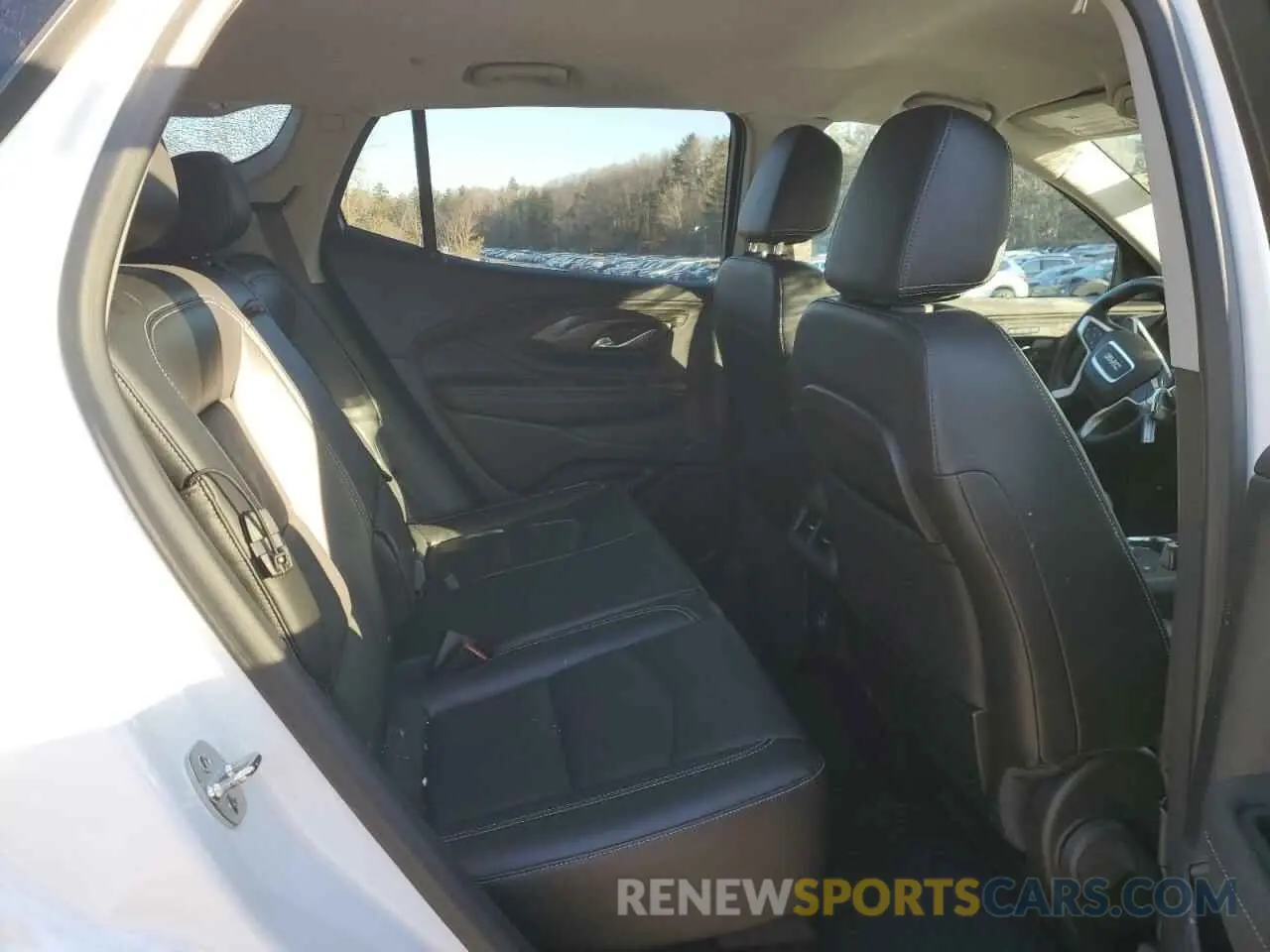 11 Photograph of a damaged car 3GKALVEGXRL166349 GMC TERRAIN 2024