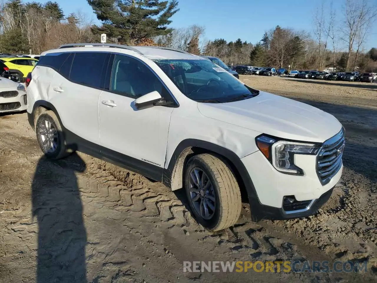 4 Photograph of a damaged car 3GKALVEGXRL166349 GMC TERRAIN 2024