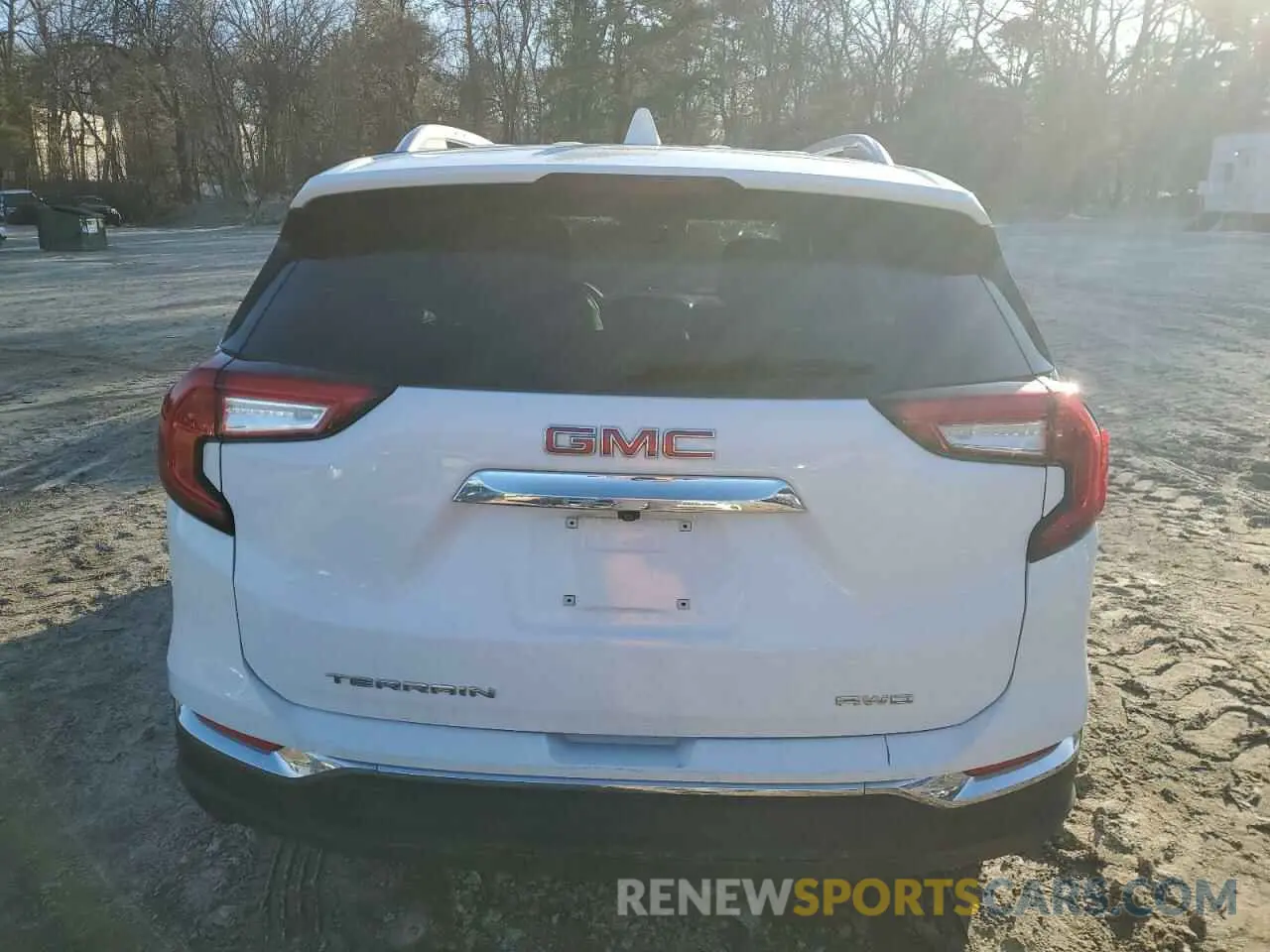6 Photograph of a damaged car 3GKALVEGXRL166349 GMC TERRAIN 2024