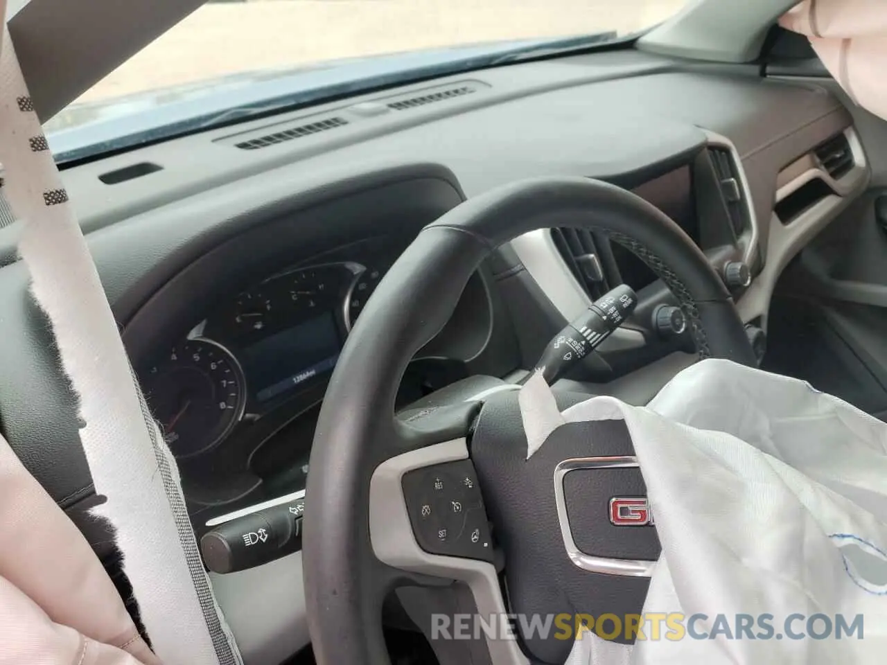 9 Photograph of a damaged car 3GKALVEGXRL196080 GMC TERRAIN 2024