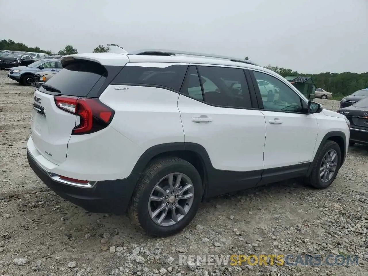 3 Photograph of a damaged car 3GKALVEGXRL275104 GMC TERRAIN 2024