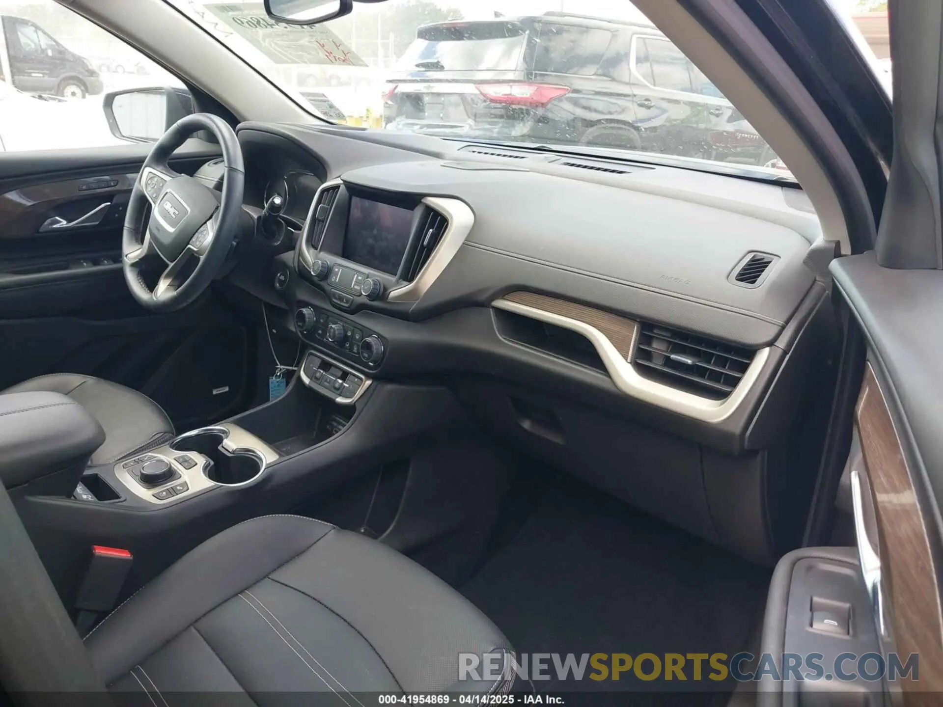 5 Photograph of a damaged car 3GKALXEG3RL118011 GMC TERRAIN 2024