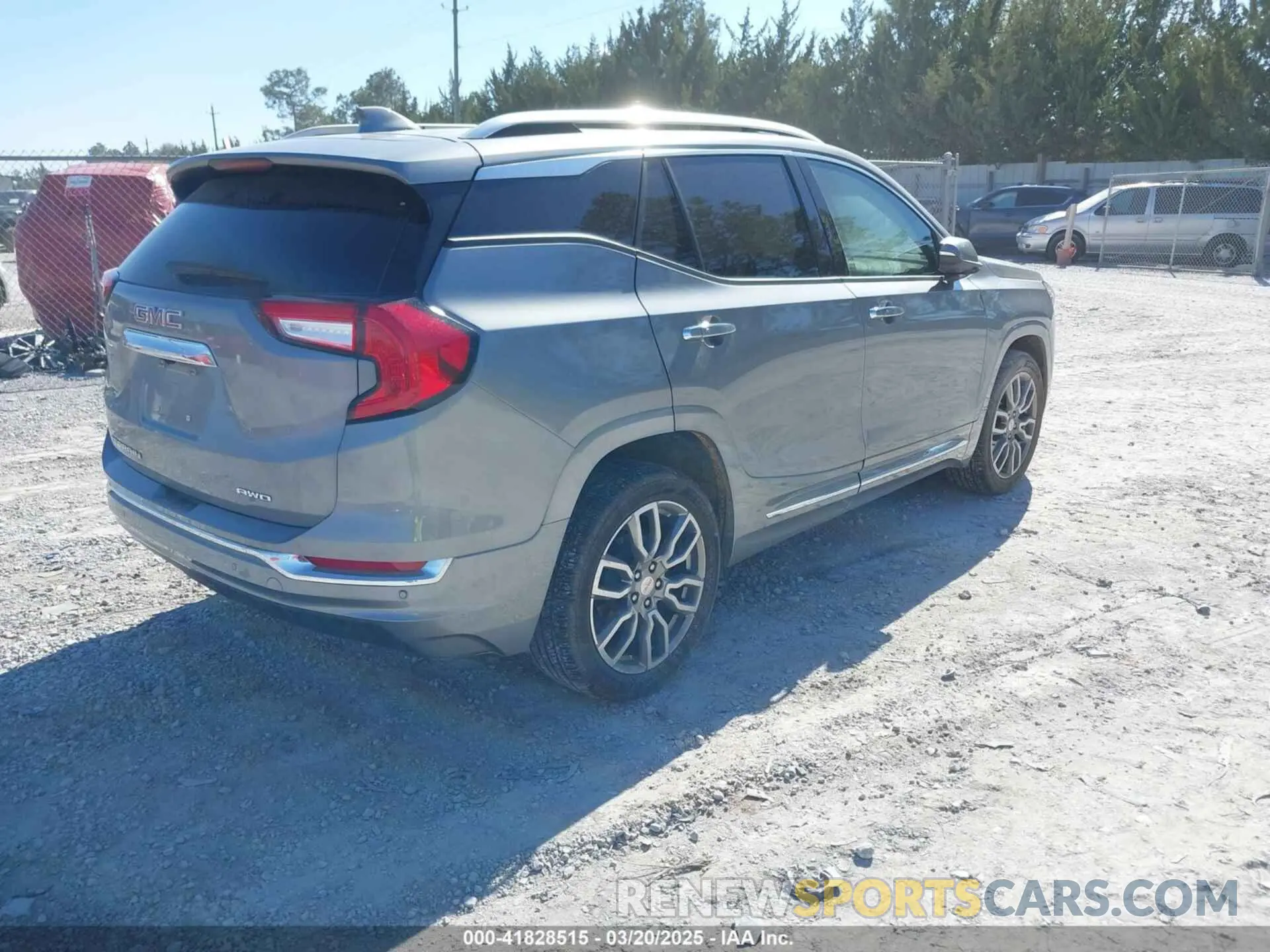 4 Photograph of a damaged car 3GKALXEG3RL213359 GMC TERRAIN 2024