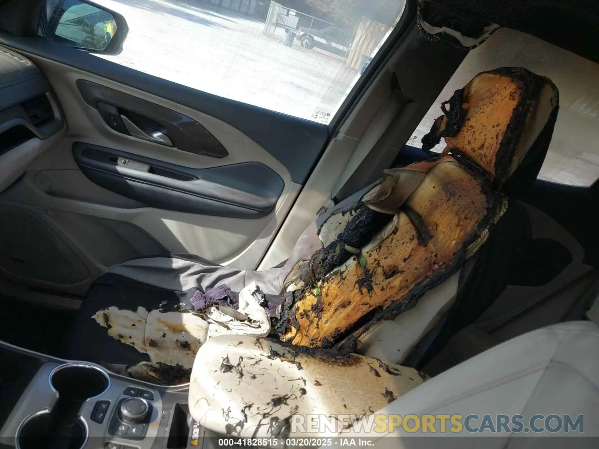 6 Photograph of a damaged car 3GKALXEG3RL213359 GMC TERRAIN 2024