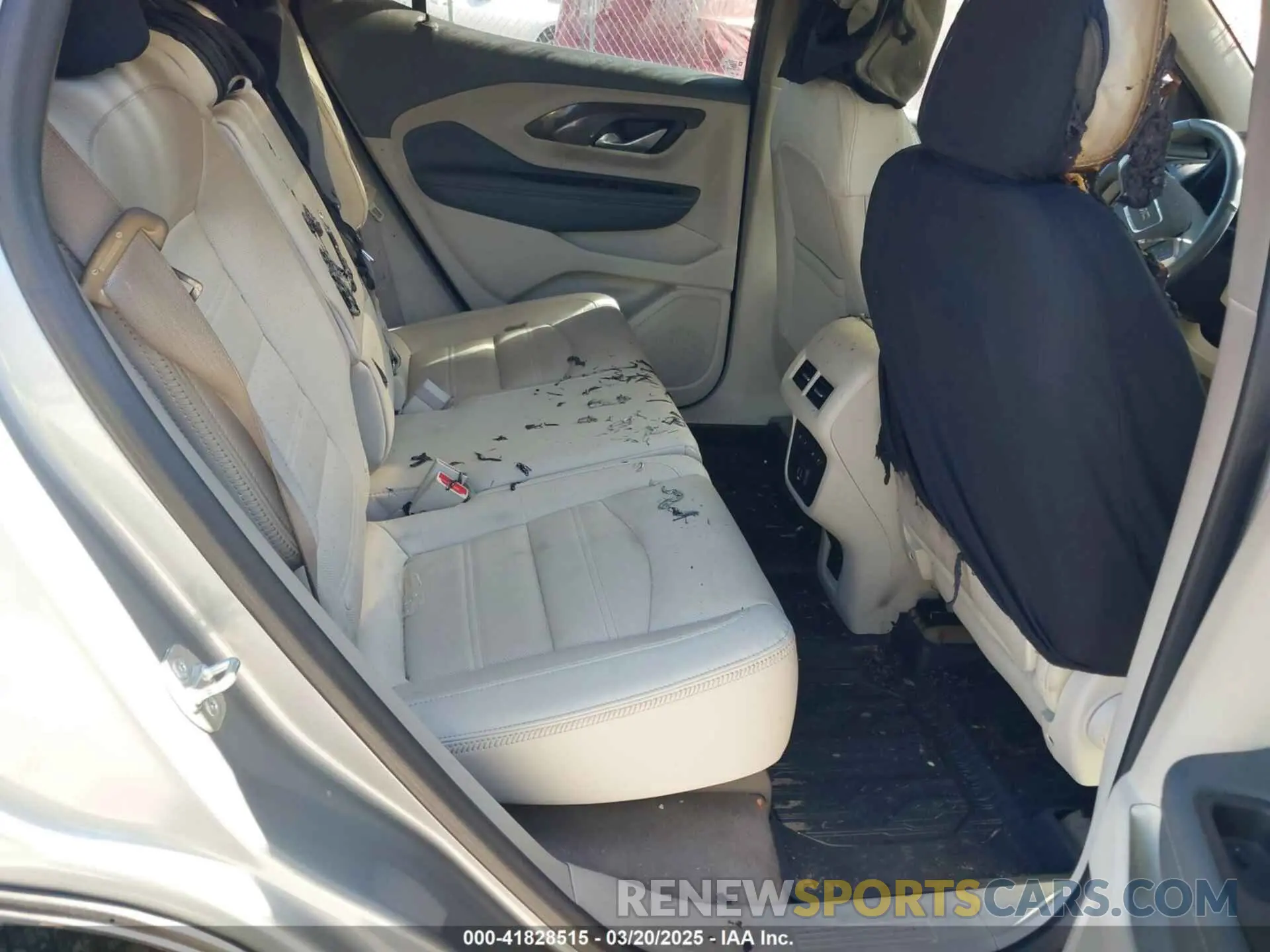 8 Photograph of a damaged car 3GKALXEG3RL213359 GMC TERRAIN 2024